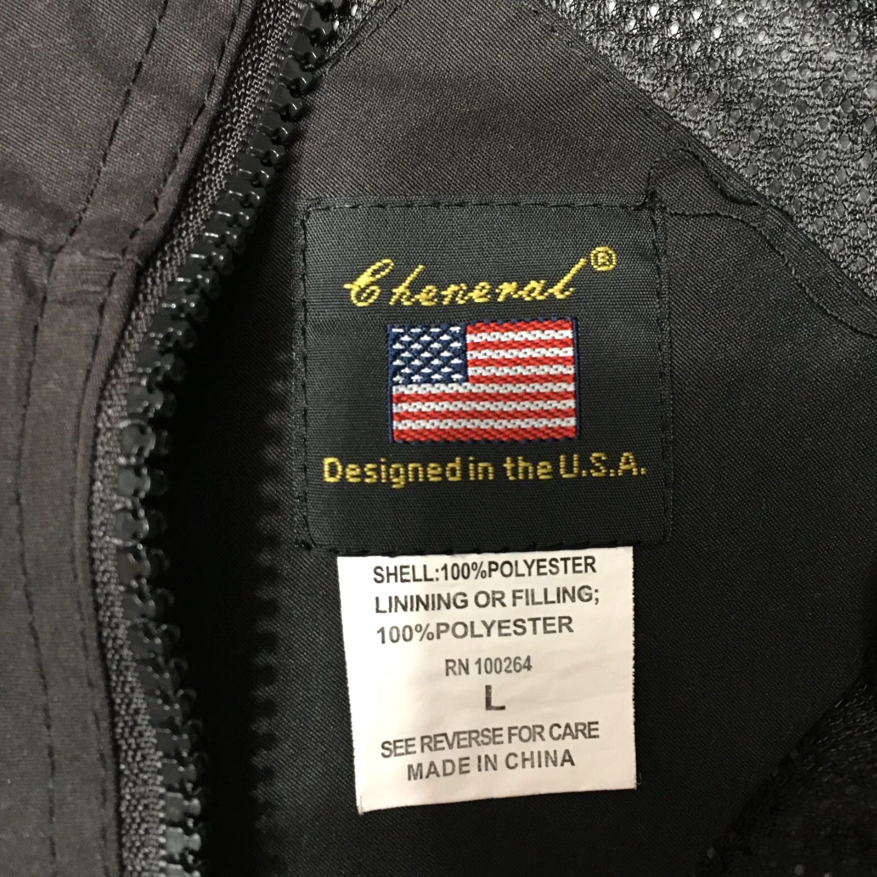Vintage CARMEL CALIFORNIA large Black golf Jacket Coat Men's rain weather Bomber Jacket Softshell L Polyester Golf Men Black 90s Vintage? Size US L / EU 52-54 / 3 - 3 Thumbnail