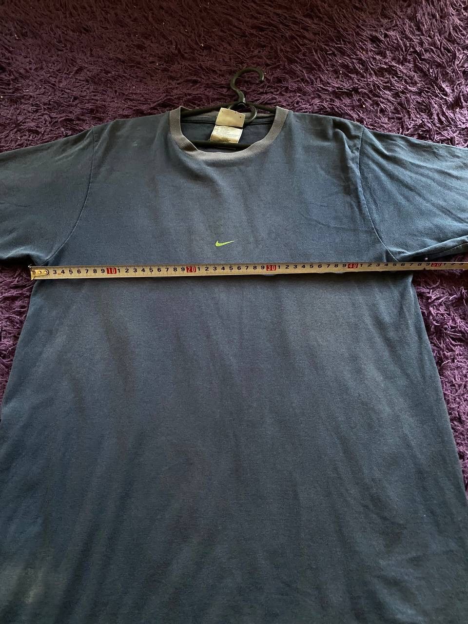 Nike Nike swoosh streetwear vintage tee Size US S / EU 44-46 / 1 - 11 Thumbnail