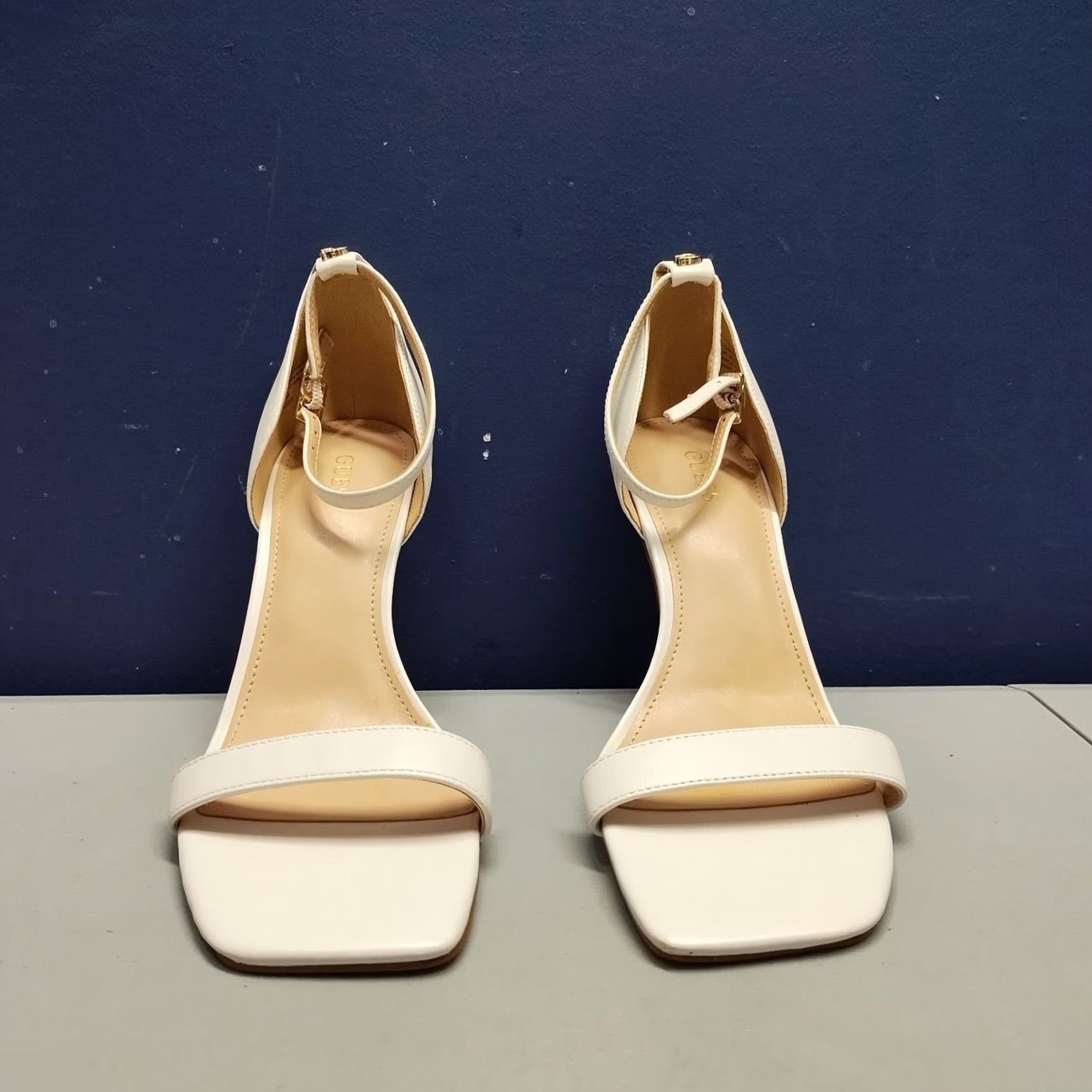 Guess GUESS Womens Size 7.5 White Leather Kitten Heels Open Toe Ankle Strap Pump Size US 8 / IT 38 - 2 Thumbnail