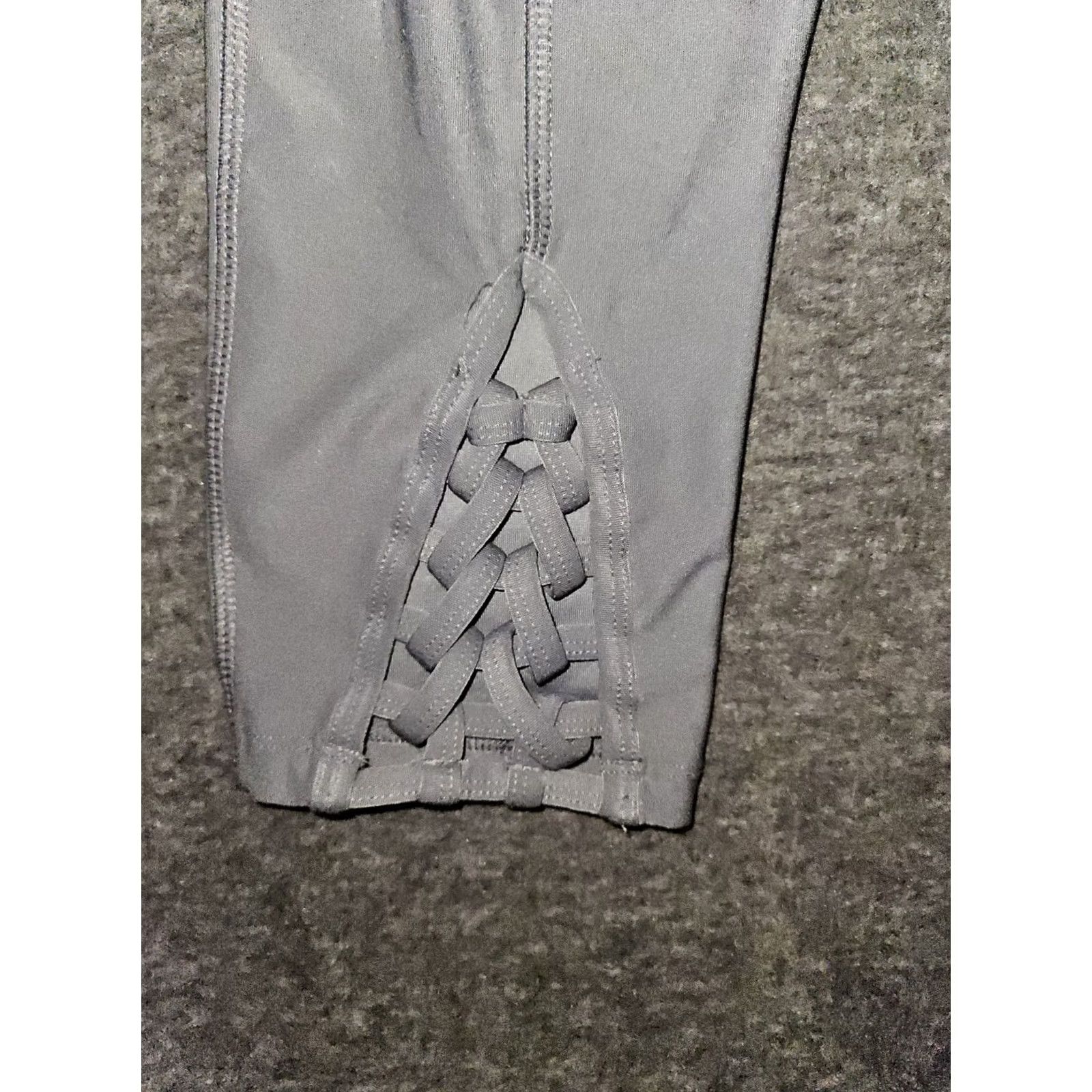Vintage Vogo Athletica Crop Leggings Women's M Gray Stretch Active Yoga Gym Running Size 32" / US 10 / IT 46 - 8 Thumbnail