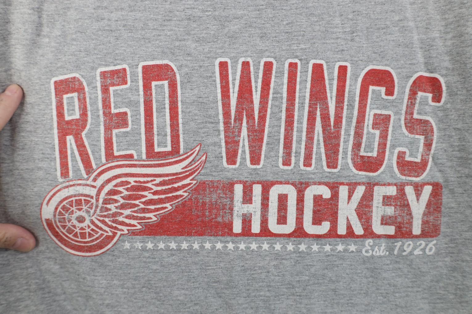 Vintage Vintage Y2K Spell Out Detroit Red Wings Hockey T-Shirt Size US M / EU 48-50 / 2 - 5 Thumbnail