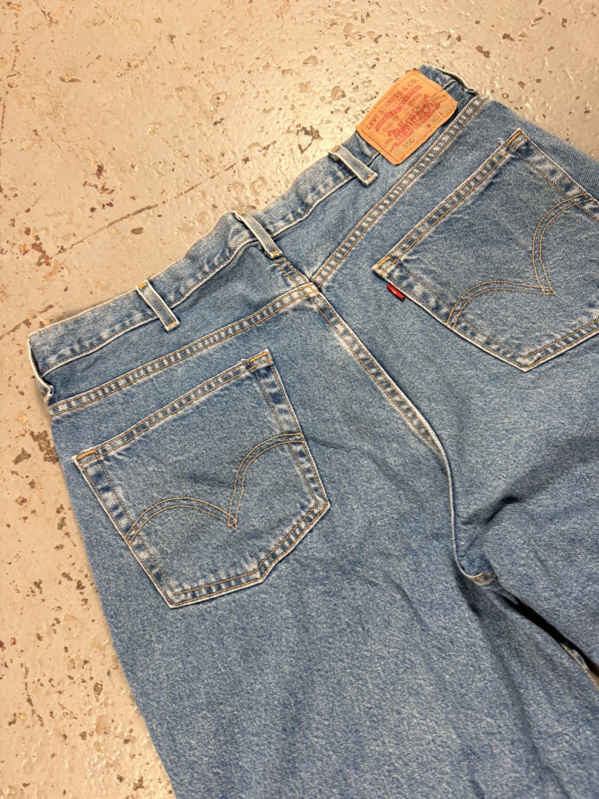 Levi's Vintage Clothing Vintage Levi’s Plain Classic Denim Jean Shorts Size US 40 / EU 56 - 3 Thumbnail