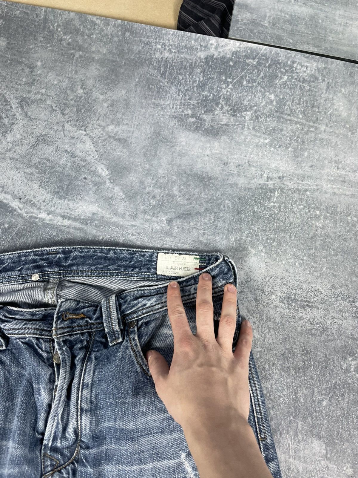 Diesel Crazy Diesel Larkee patch distressed baggy jeans Size US 32 / EU 48 - 8 Thumbnail