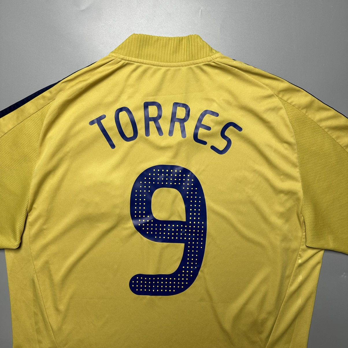 Adidas SPAIN ADIDAS 2008 EURO FOOTBALL AWAY JERSEY #9 TORRES Size US XL / EU 56 / 4 - 8 Thumbnail