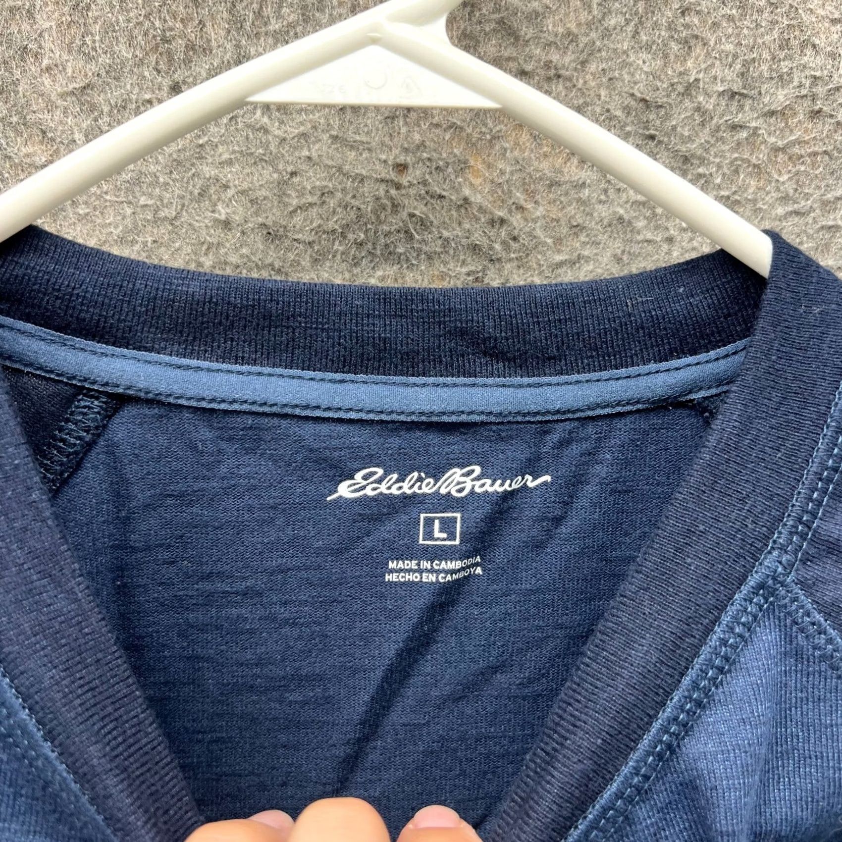 Eddie Bauer VINTAGE is not present; Original is not vintage. Title: Eddie Bauer Shirt Mens Large Navy Blue Long Sleeve Crewneck Cotton Pullover Size US L / EU 52-54 / 3 - 4 Thumbnail