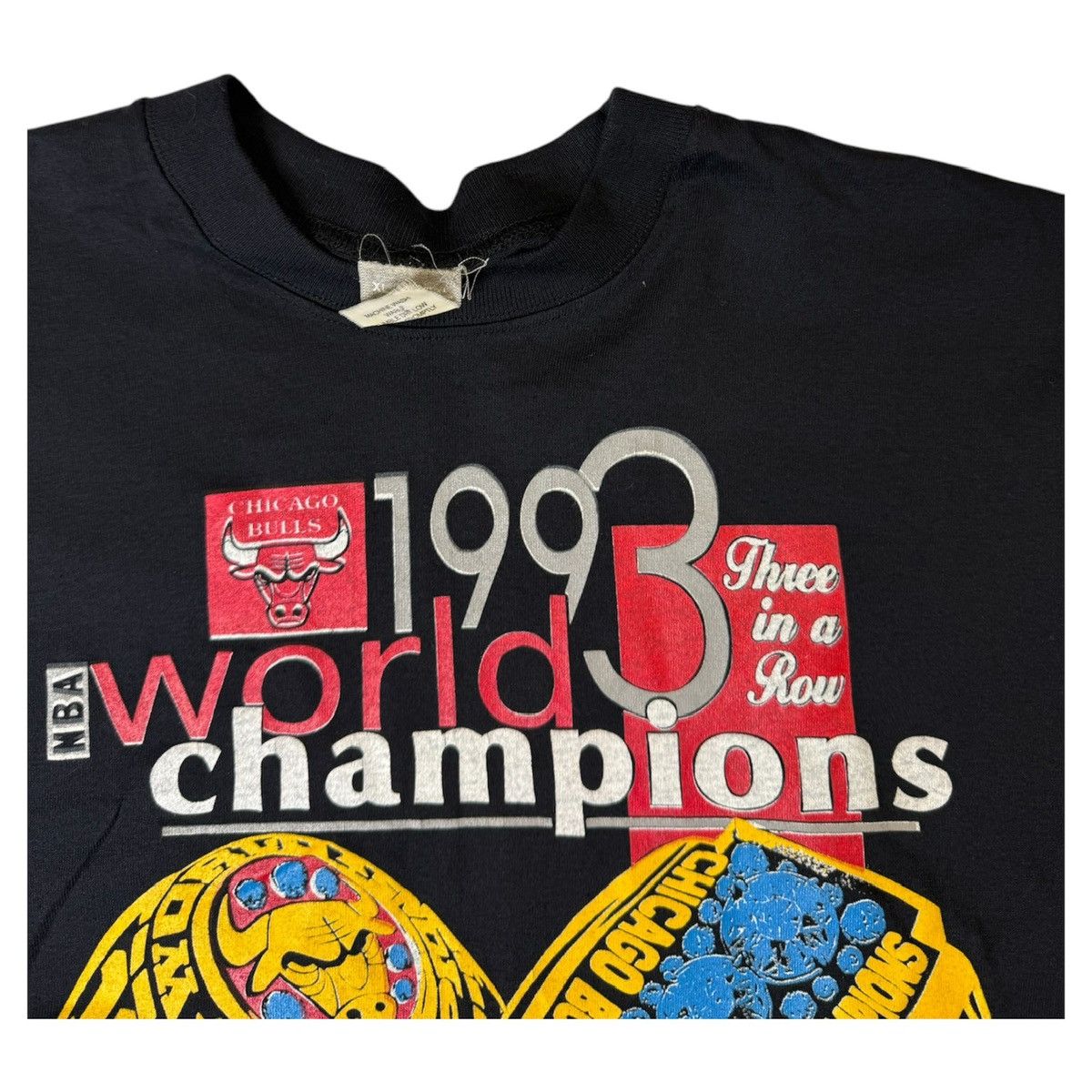 NBA × Vintage Vintage 1993 Bulls World Champions Tee Size US L / EU 52-54 / 3 - 3 Thumbnail