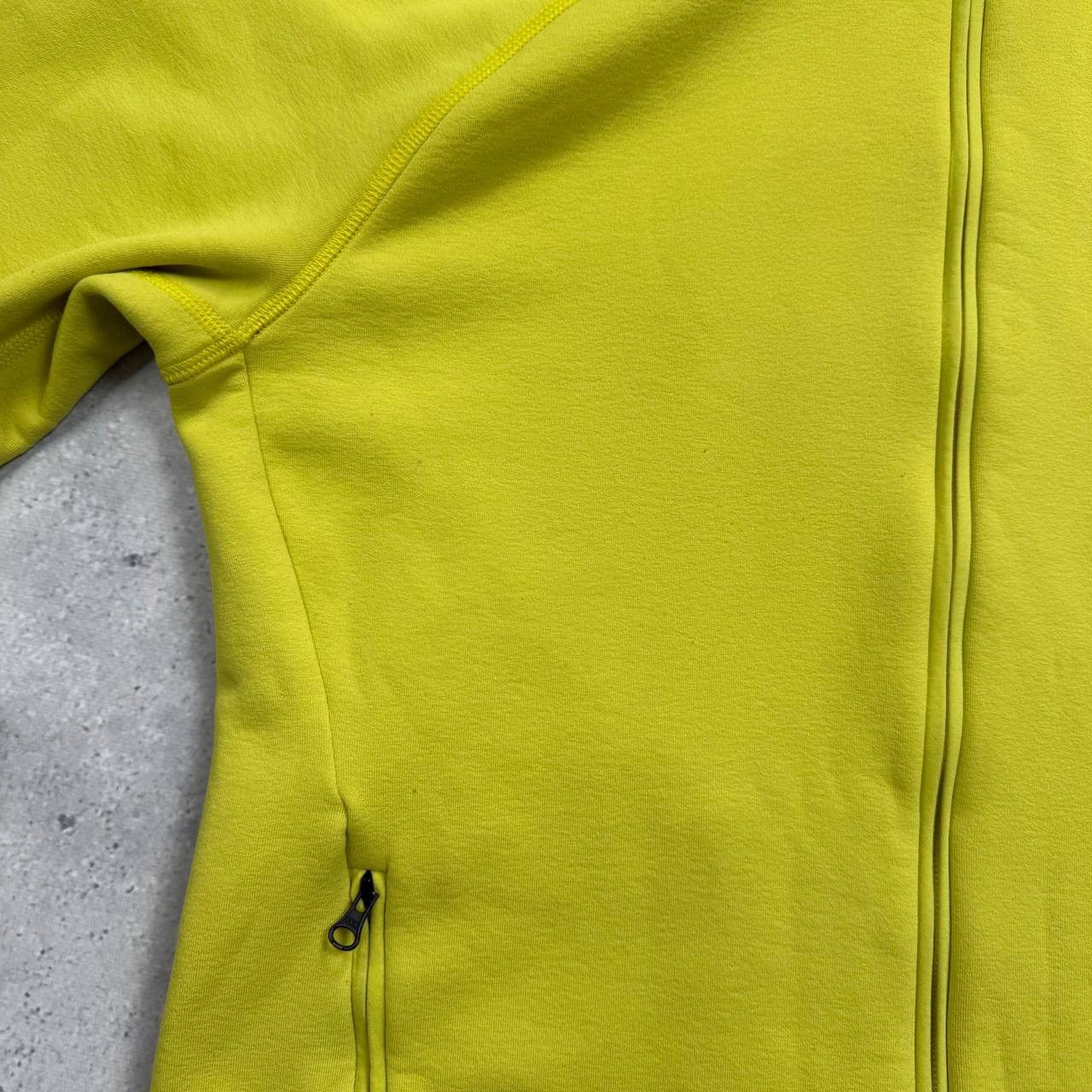 Peak Performance Peak Performance Chill Zip Light Jacket Women’s Yellow Sz L Size L / US 10 / IT 46 - 4 Thumbnail