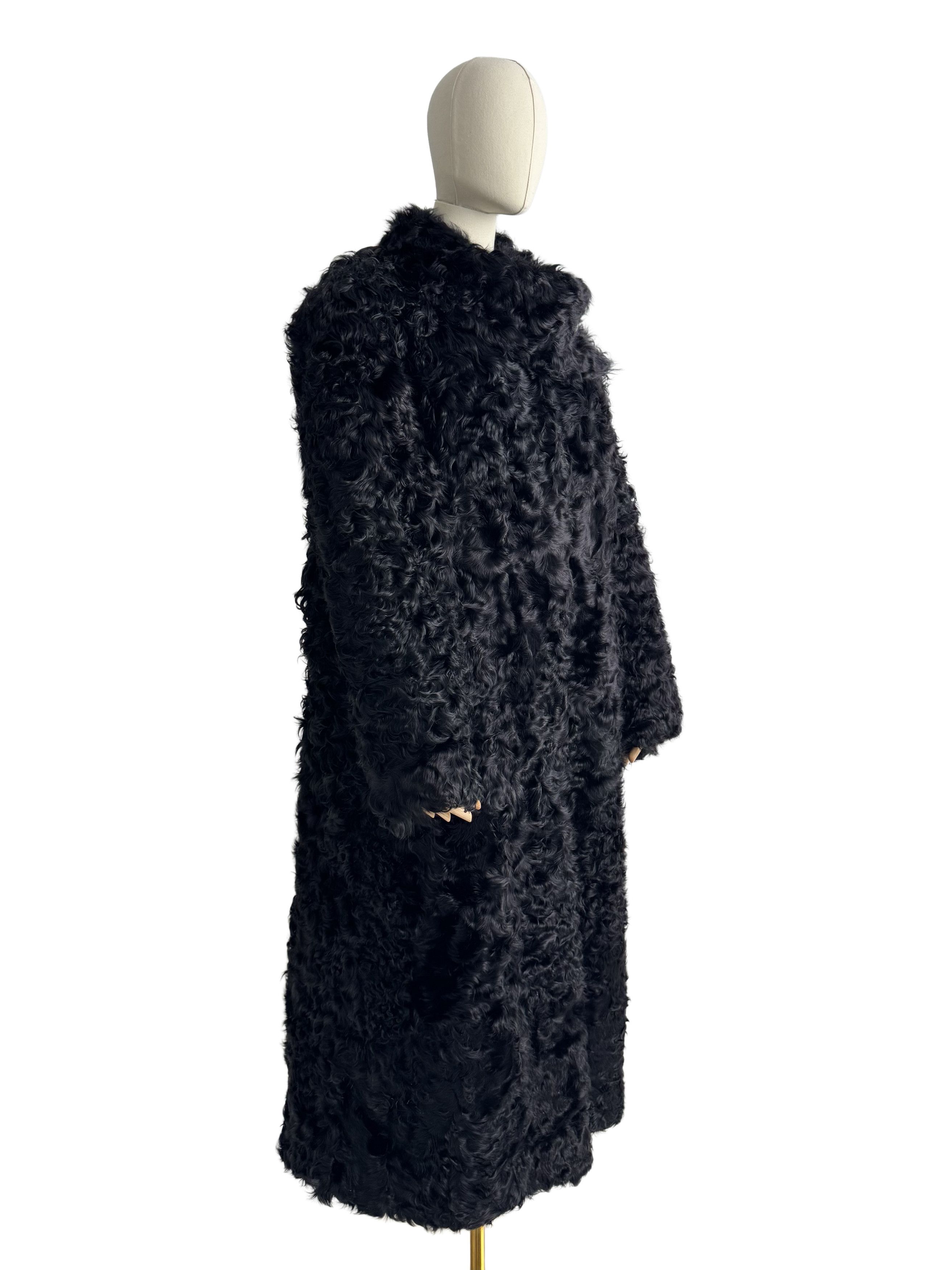Vintage Vintage Real Fur Coat Size XL / US 12-14 / IT 48-50 - 1 Thumbnail