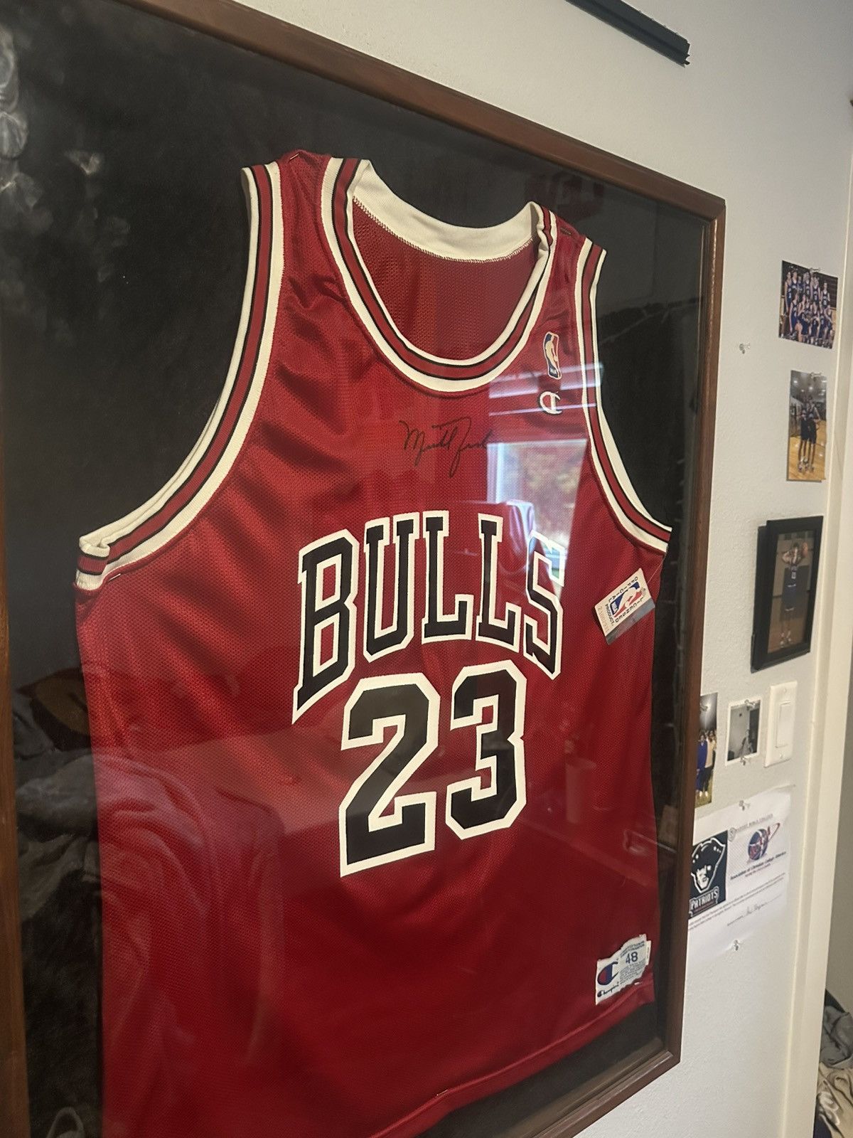 Champion 1990’s Autographed Micheal Jordan Bulls Jersey Size US L / EU 52-54 / 3 - 1 Thumbnail