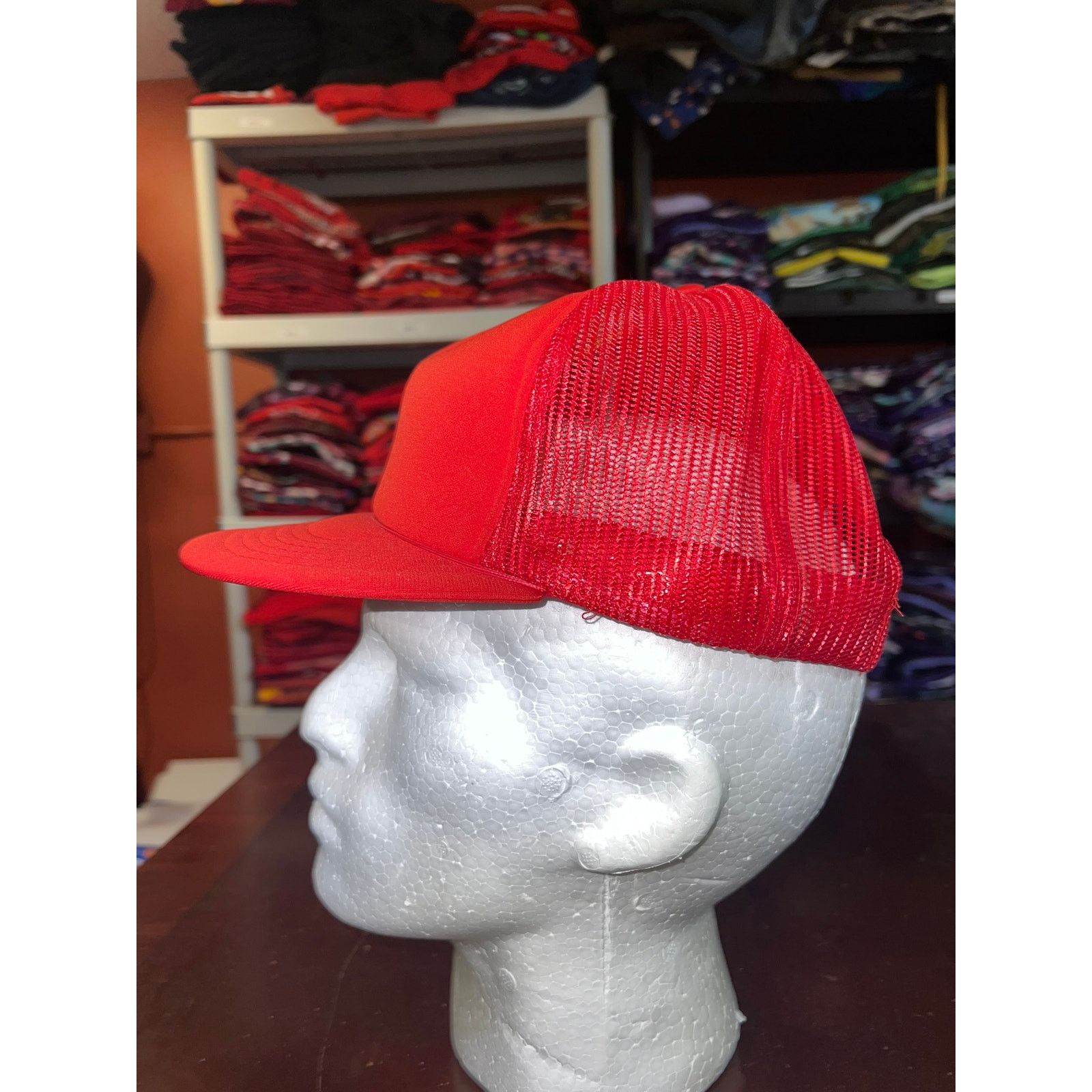 Vintage Vintage Red Blank Hat Trucker Mesh Snapback Cap Headwear OS Size ONE SIZE - 3 Thumbnail