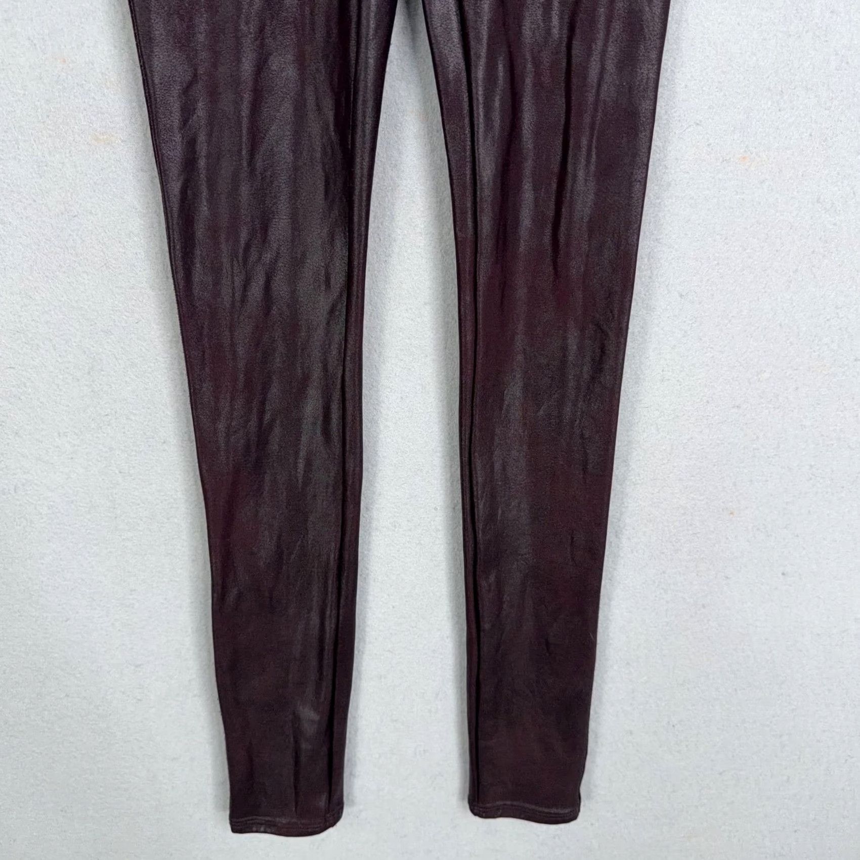Spanx Spanx Leggings Womens XS Faux Leather Red Shaping Ankle Pants Slimming Edgy Size 26" / US 2 / IT 38 - 3 Thumbnail