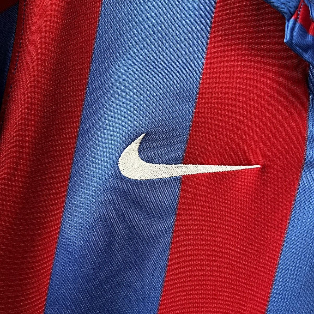 Nike Nike Jersey y2k Soccer Shirt Size US M / EU 48-50 / 2 - 7 Thumbnail