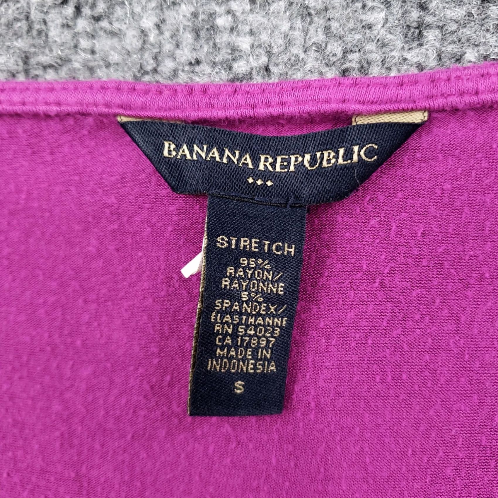 Banana Republic Banana Republic Blouse Womens Small Pink Ruched Peplum Stretch Rayon Blend Size S / US 4 / IT 40 - 3 Thumbnail