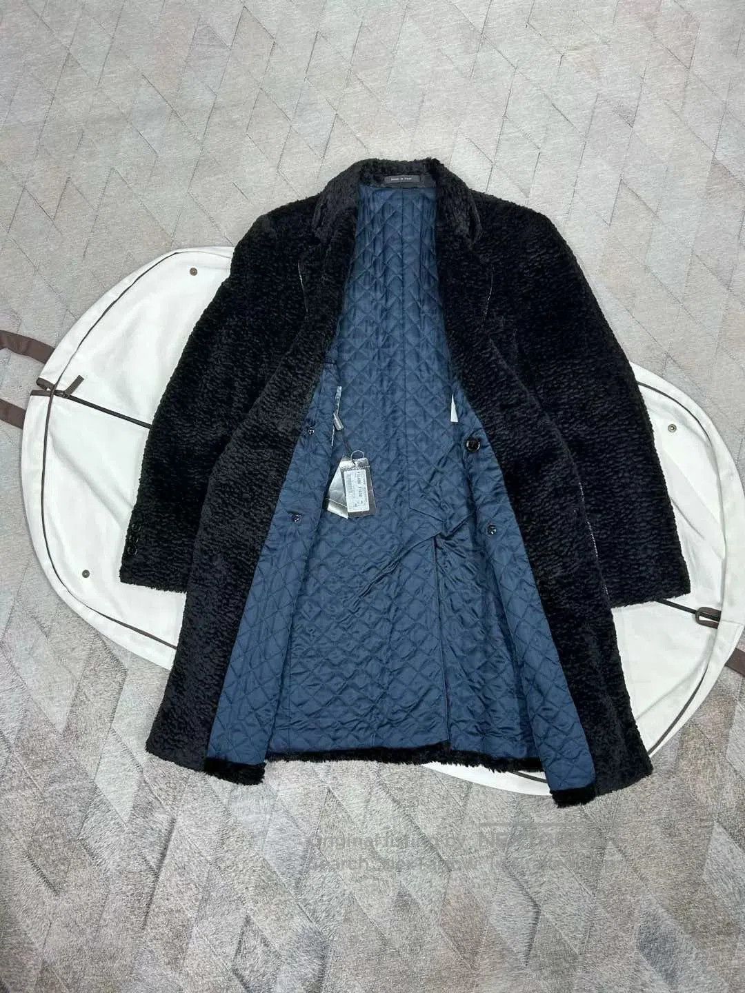 Emporio Armani Emporio Armani Fur-Textured Wool Coat. Size US S / EU 44-46 / 1 - 2 Thumbnail