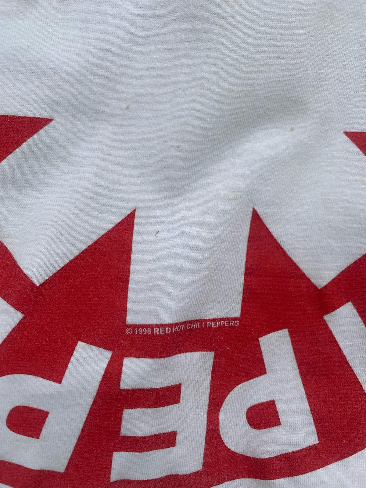 Band Tees Vintage Red Hot Chili Peppers Raglan Tee (1998 / 2001) Size US L / EU 52-54 / 3 - 7 Thumbnail