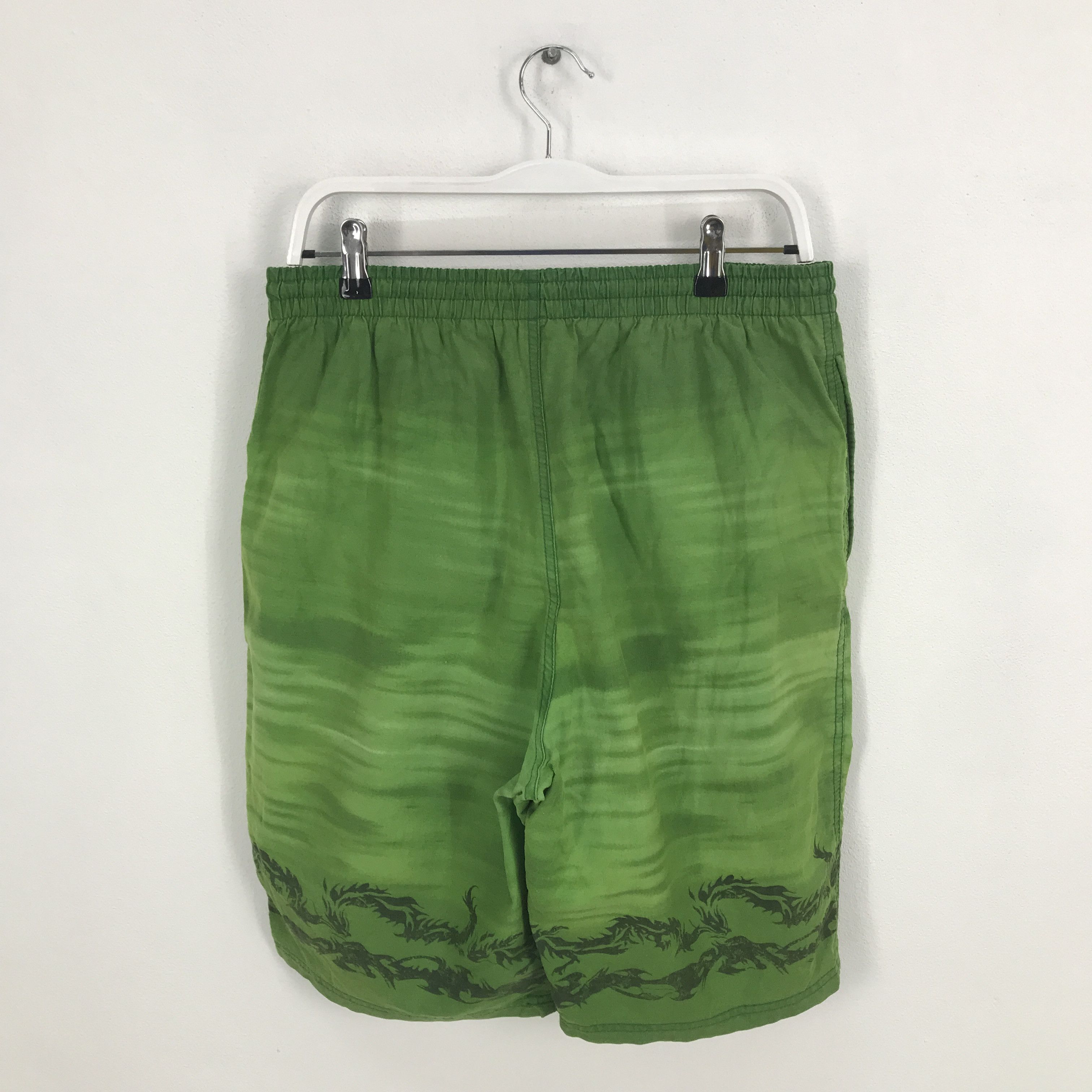 Airwalk × Japanese Brand airwalk Style shorts Green dragon Size US 34 / EU 50 - 3 Thumbnail