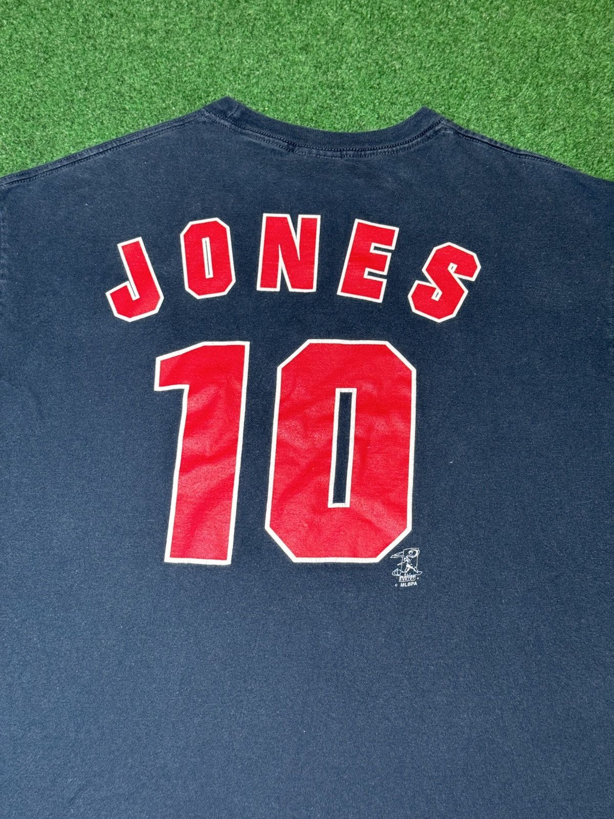 MLB × Vintage Vintage 90s Y2K Chipper Jones Atlanta Braves #10 T Shirt Size US L / EU 52-54 / 3 - 4 Thumbnail