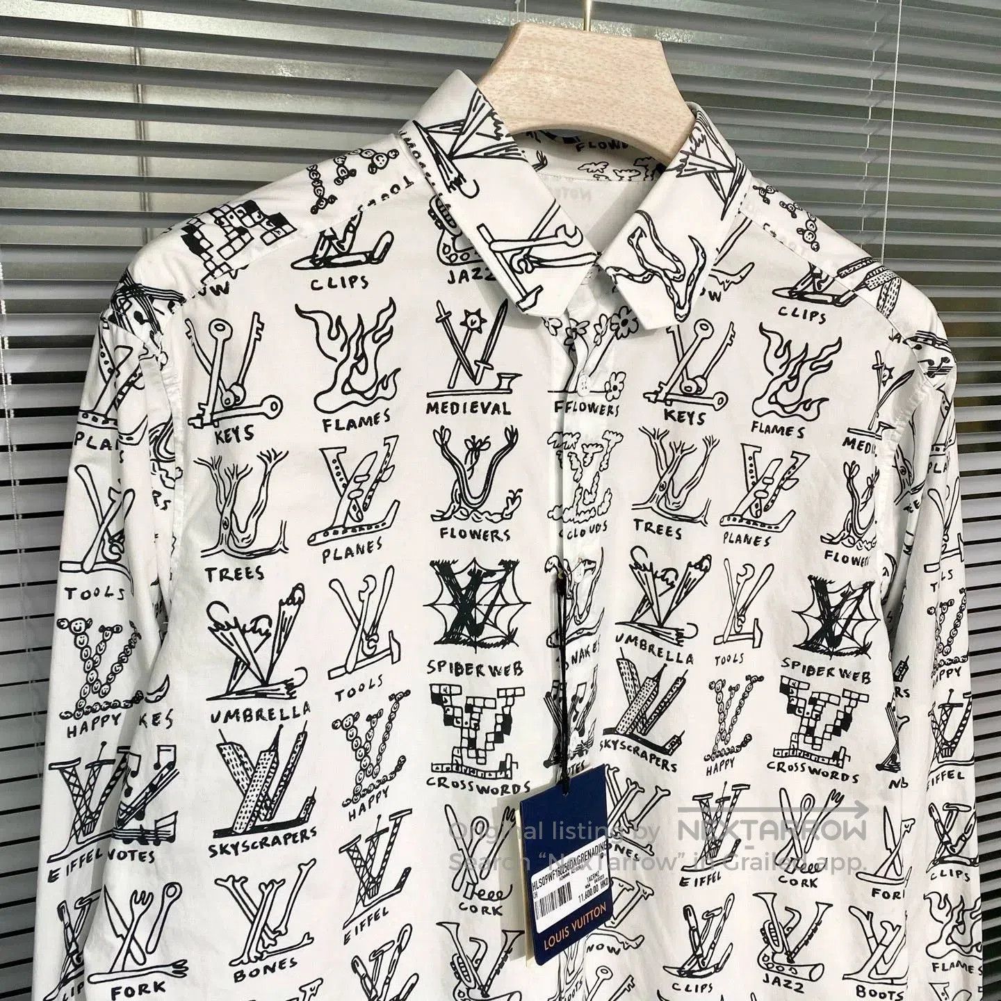 Louis Vuitton LV Long-Sleeve Logo Print Shirt. Size US L / EU 52-54 / 3 - 3 Thumbnail