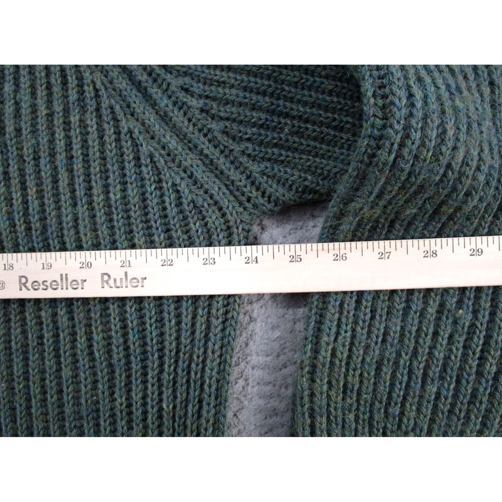 Olive VINTAGE Handcraft LTD. Men's Pure New Wool Heavy Knit Sweater Olive Green XL Crew Neck Pullover Knit Wool 80s 90s Retro, Casual, Workwear Mens Size US XL / EU 56 / 4 - 5 Thumbnail