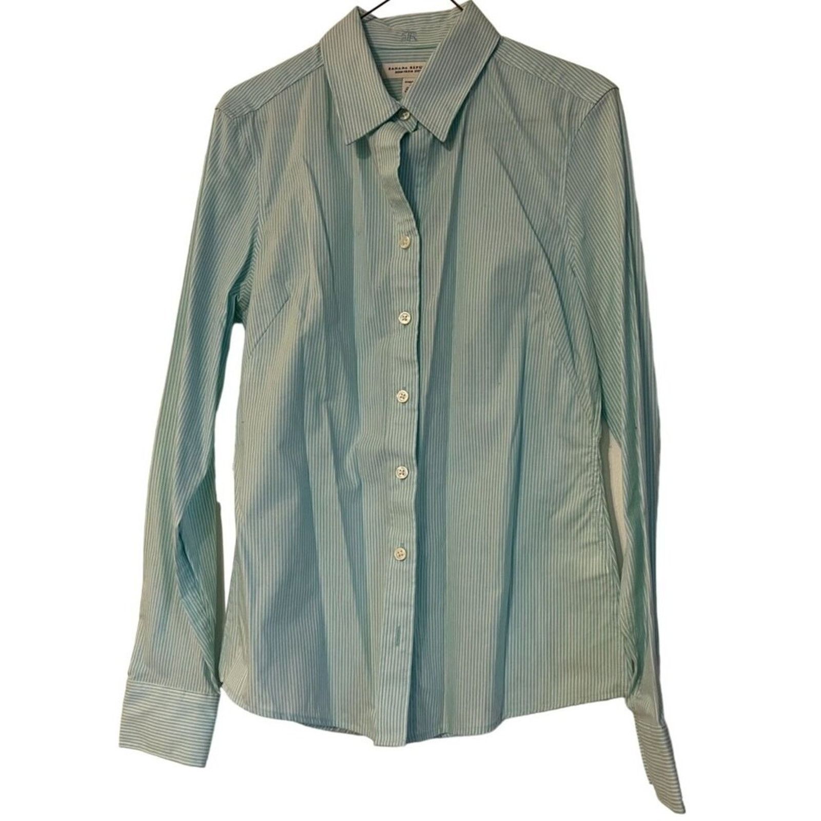Banana Republic Banana Republic Non Iron Fitted Shirt size 8 Green Pinstripe Size M / US 6-8 / IT 42-44 - 1 Thumbnail