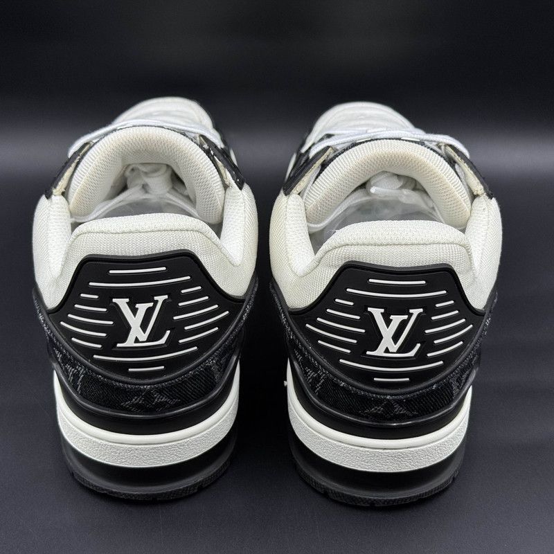 Louis Vuitton Louis Vuitton Trainer Panda Low-Top Sneakers 0079 Size US 9.5 / IT 39.5 - 2 Thumbnail