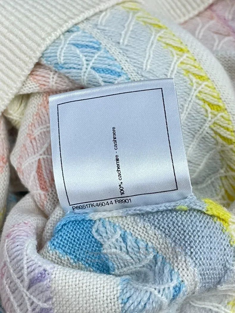 Chanel Chanel Cruise series colourful striped letter double c swe Size XS / US 0-2 / IT 36-38 - 8 Thumbnail