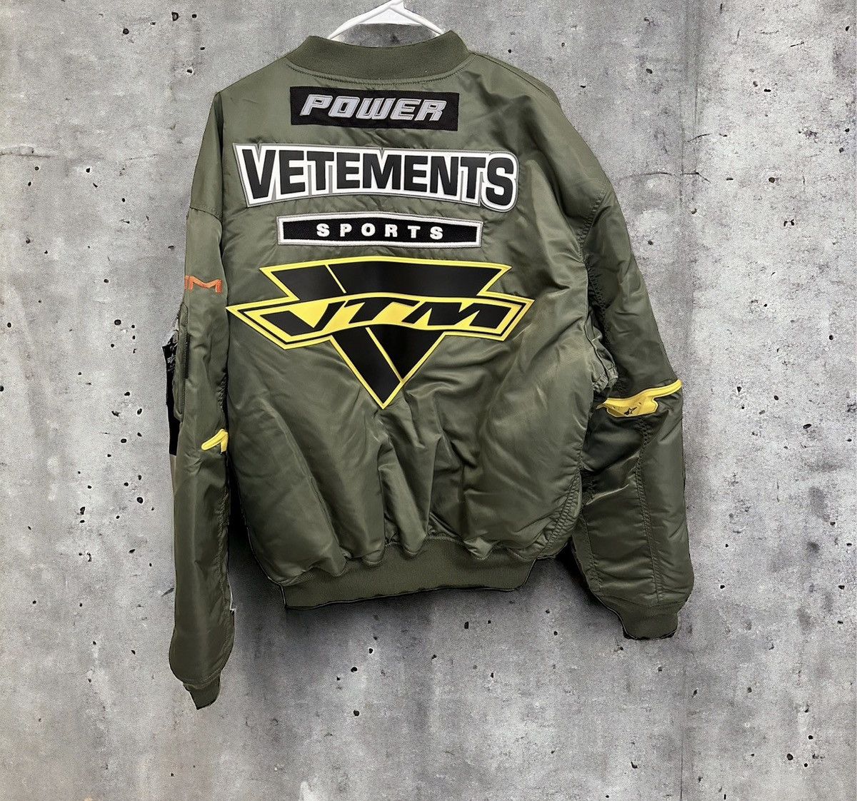 Vetements Vetements Racing Bomber Size US M / EU 48-50 / 2 - 2 Thumbnail