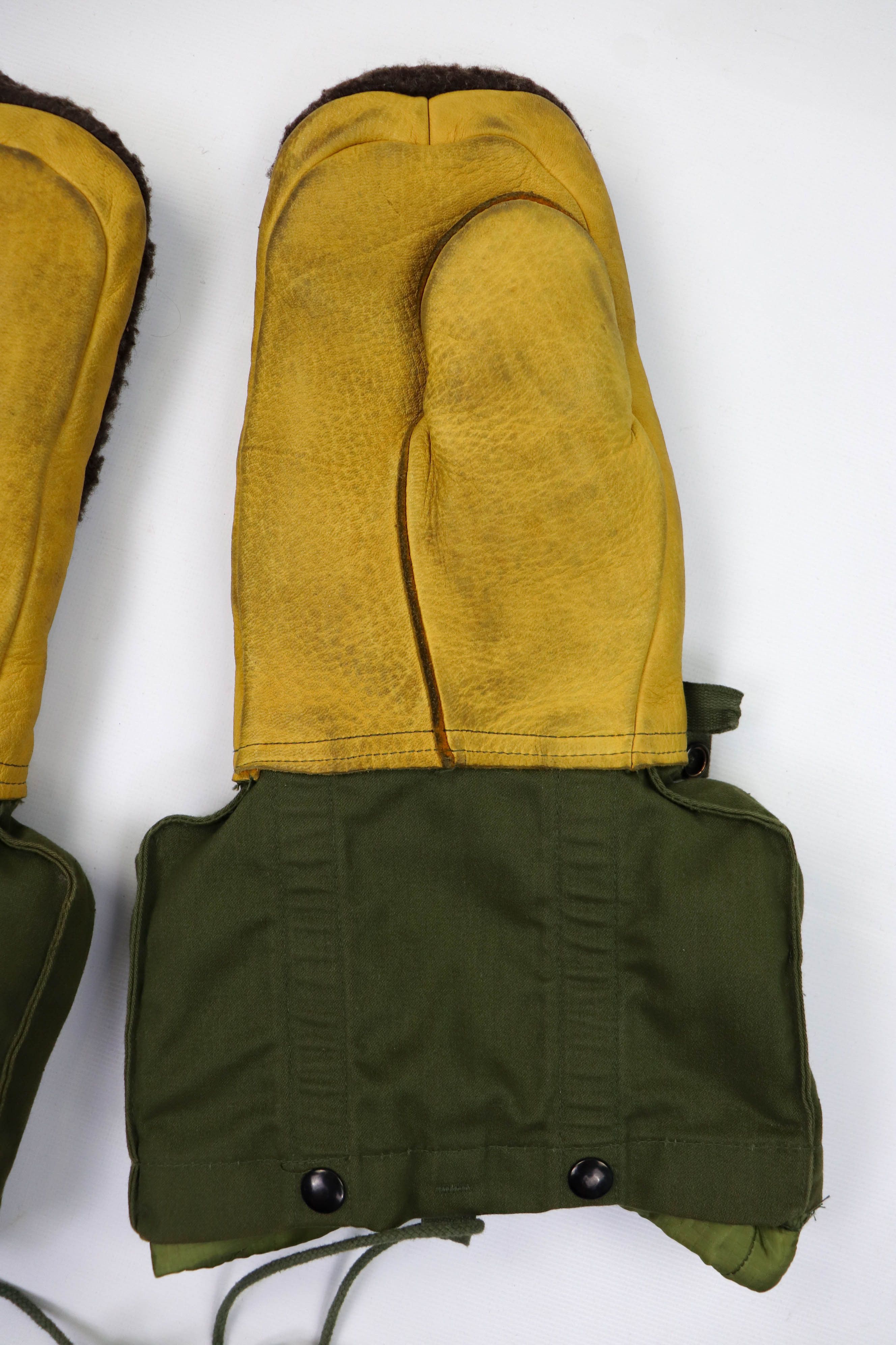 Vintage Mitten Set Arctic Extreme Cold Weather Khaki Gloves