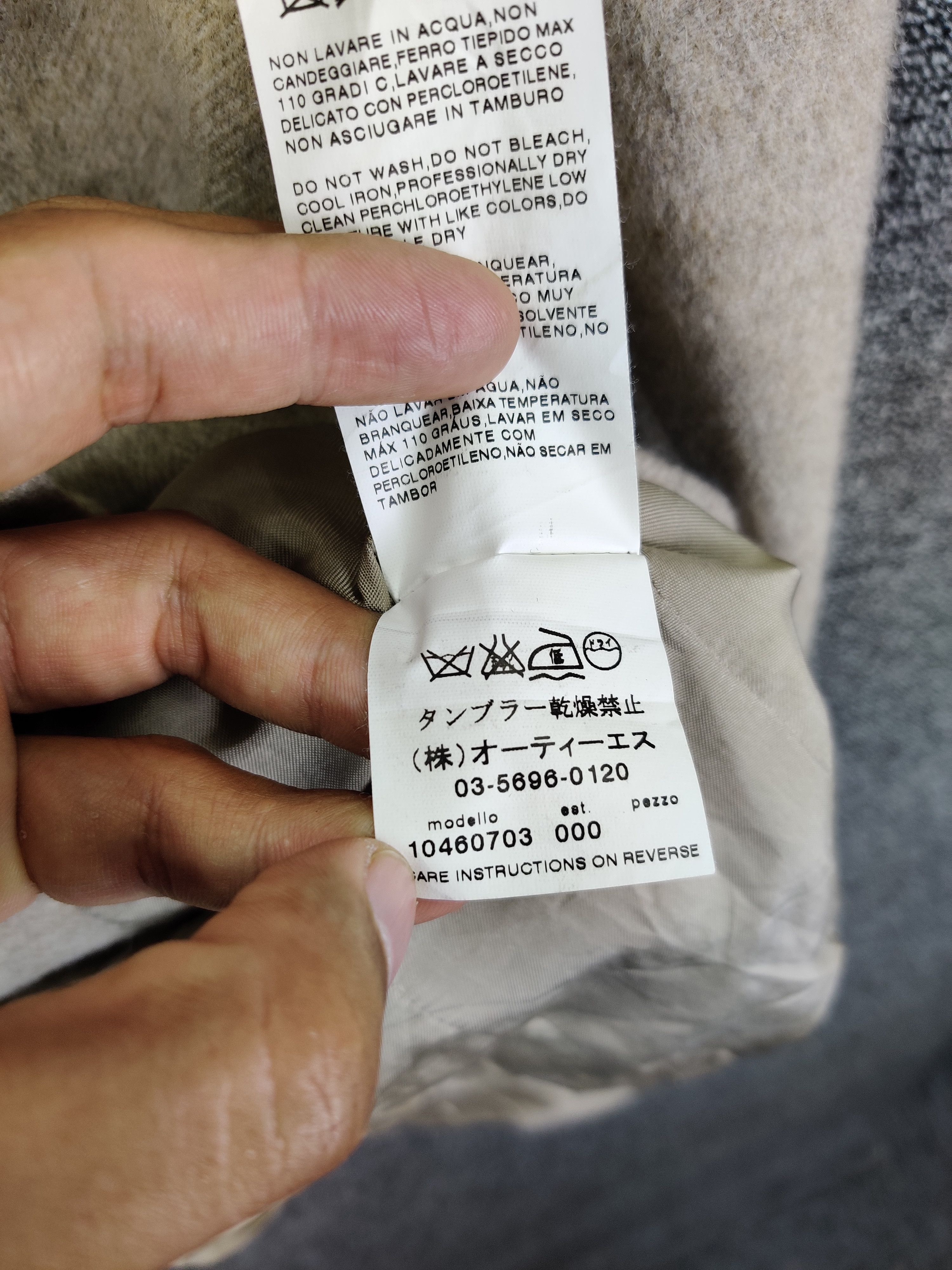 Japanese Brand Vintage Max Mara Wool Single Breasted Cropped Coat Size US S / EU 44-46 / 1 - 12 Thumbnail