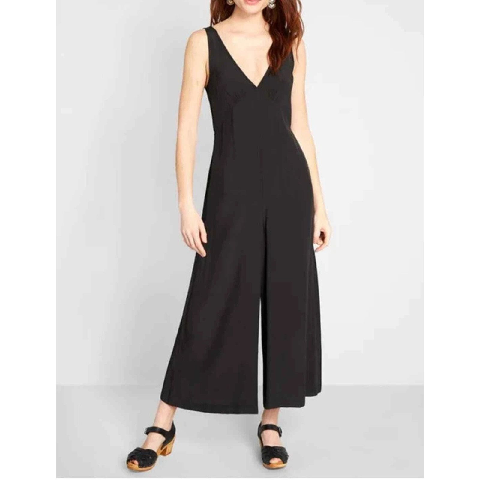 & Other Stories ModCloth Bon Voyage V-Neck USA made wide Black 2X A003343 Size 36" / US 14 / IT 50 - 1 Thumbnail