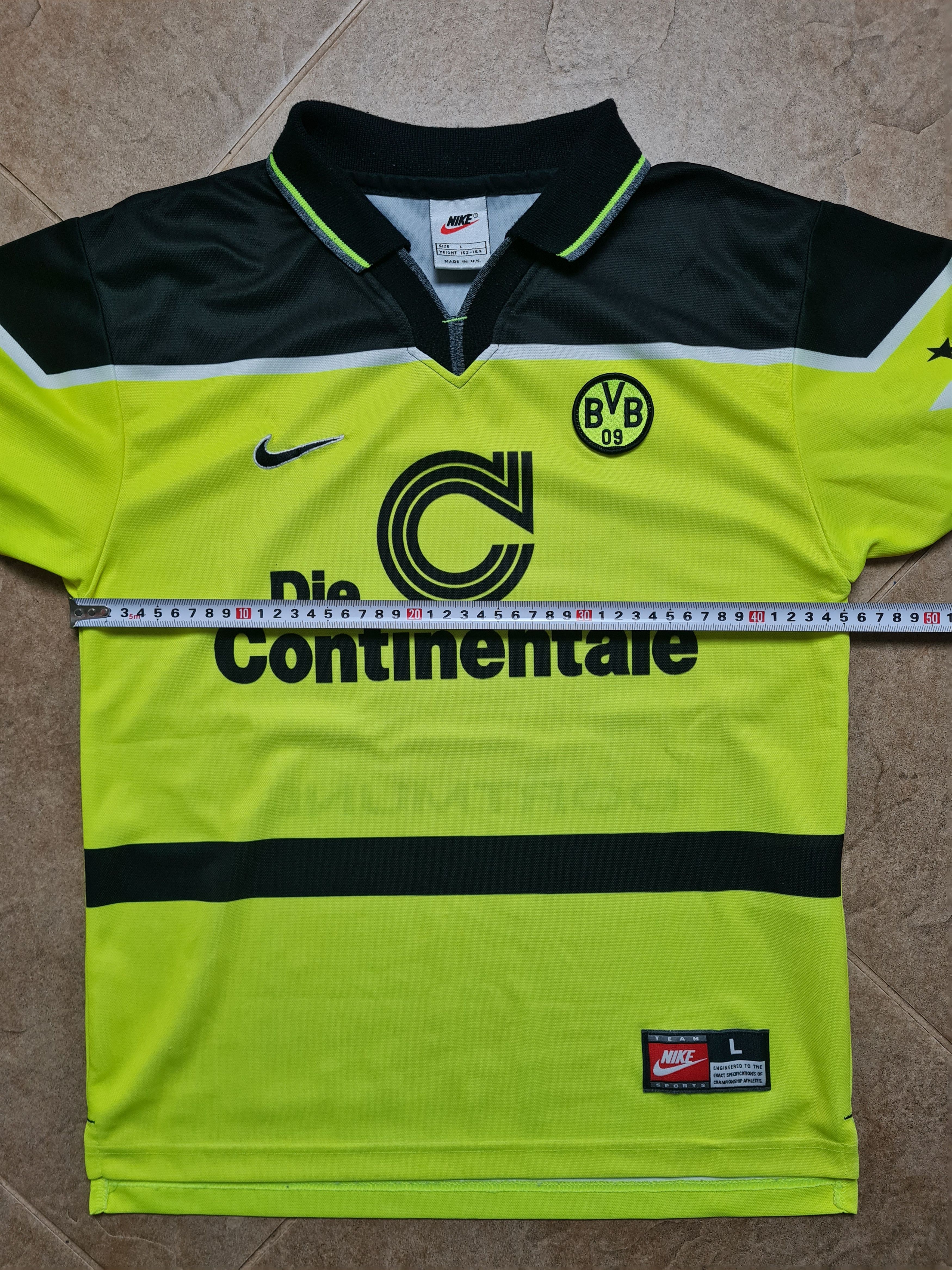 Nike Retro Jersey Borussia Dortmund Nike 1997/1998 Home Shirt Size US S / EU 44-46 / 1 - 6 Thumbnail
