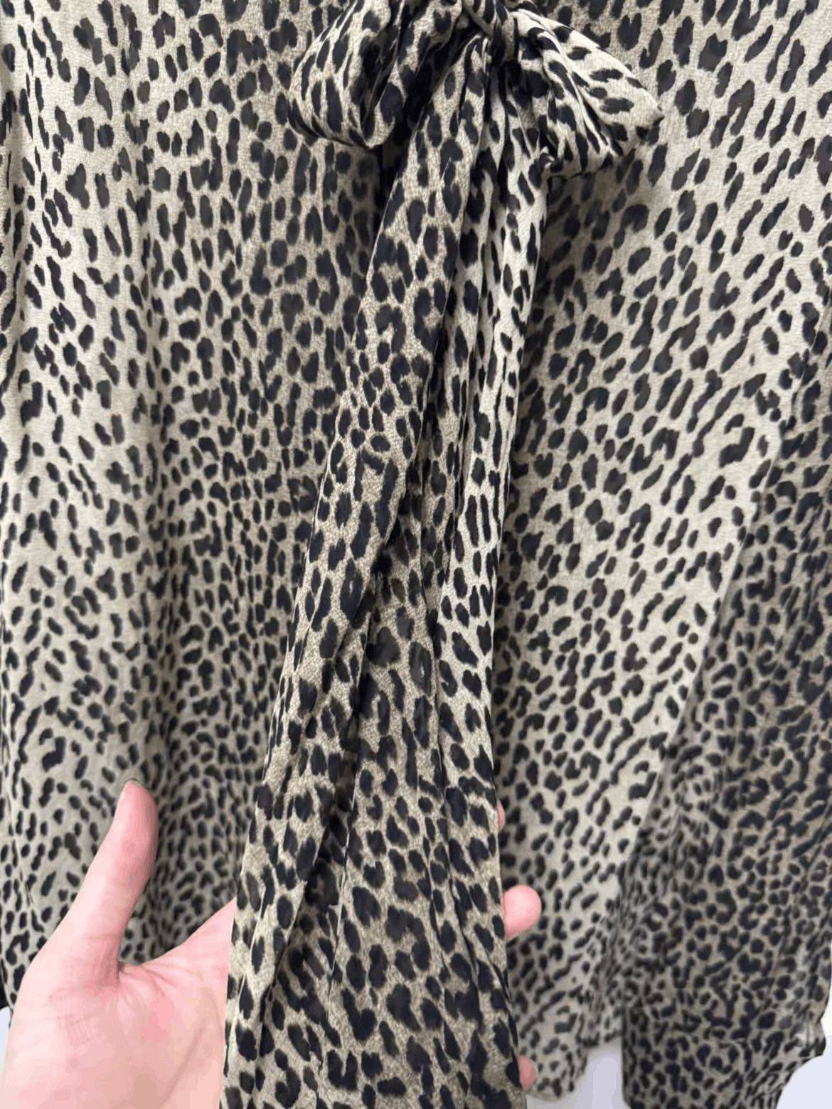 Saint Laurent Paris F36 Saint Laurent Paris by Hedi 14SS Leopard Shirt-2508 Size XS / US 0-2 / IT 36-38 - 3 Thumbnail