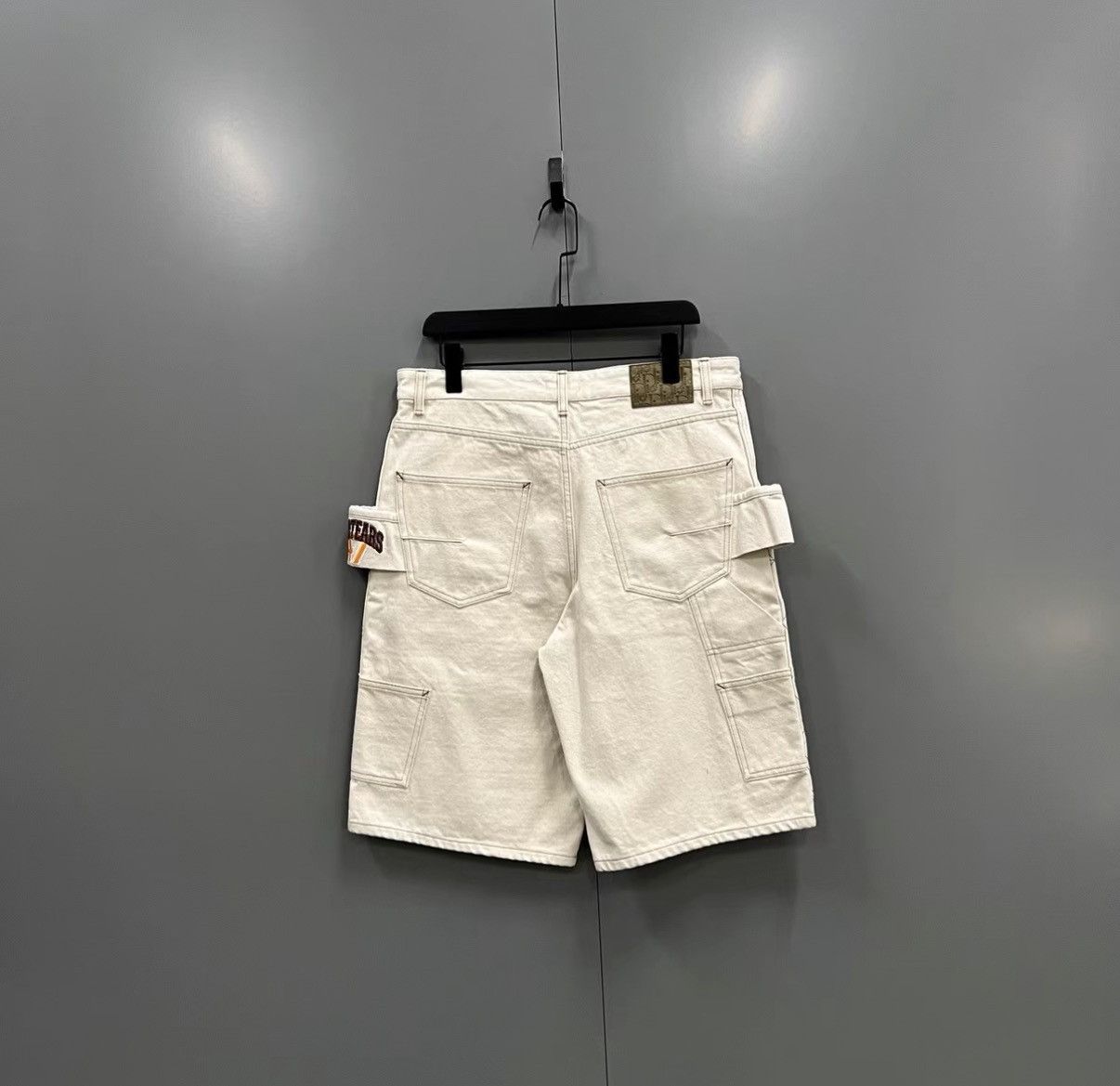 Dior Dior × Denim Tears Embroidered Cargo Shorts J41 Size US 32 / EU 48 - 2 Thumbnail