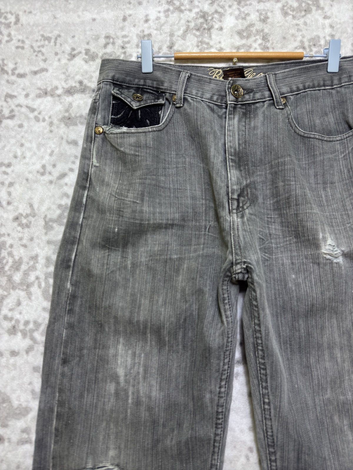Japanese Brand Vintage Blue Gear Jeans Distressed Black Wing Embroidery Size US 32 / EU 48 - 4 Thumbnail