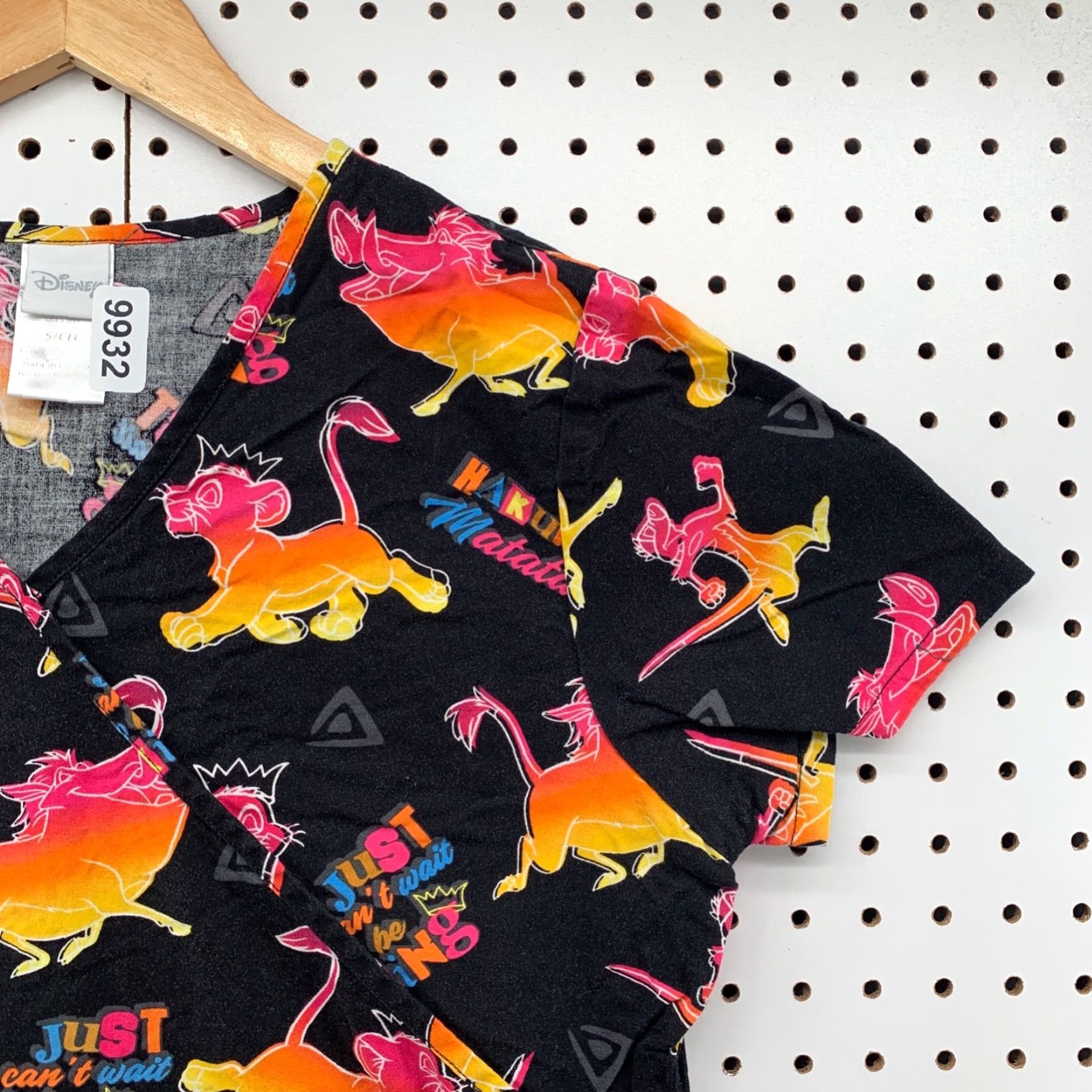 Disney Disney The Lion King Scrubs Medical Womens Small Black Size S / US 4 / IT 40 - 2 Thumbnail
