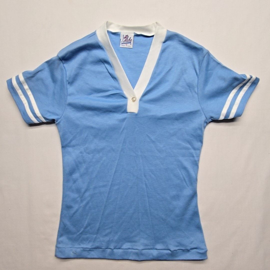 Vintage Vintage Le Riche Blank Henley Shirt Blue Striped S Tee Size S / US 4 / IT 40 - 1 Thumbnail