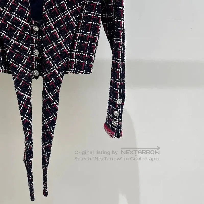 Chanel Chanel Black Tweed Cropped Cardigan for Women . Size XS / US 0-2 / IT 36-38 - 2 Thumbnail