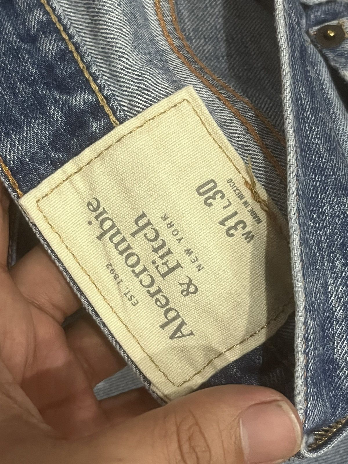Abercrombie & Fitch Abercrombie & Fitch Light Blue Distressed Slim Straight Jean Size US 31 - 18 Thumbnail