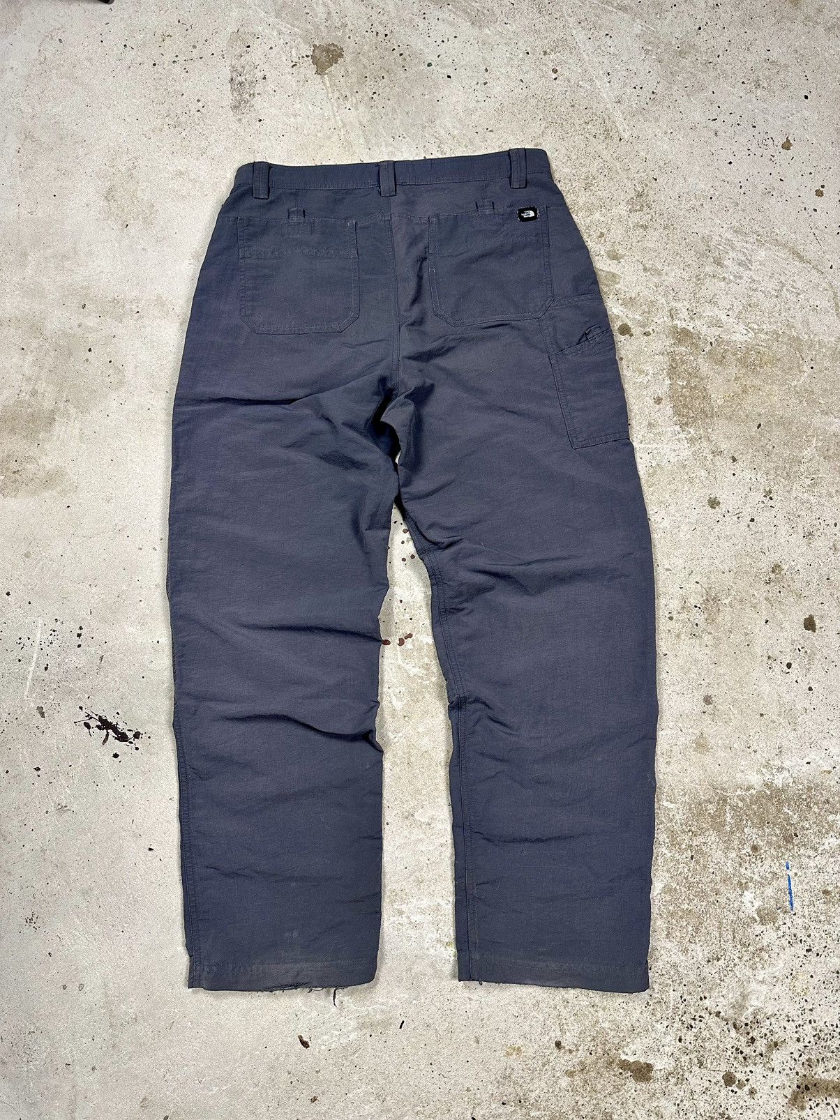 The North Face Vintage Y2K The North Face Grey Cargo Carpenter Pants Size US 34 / EU 50 - 2 Thumbnail