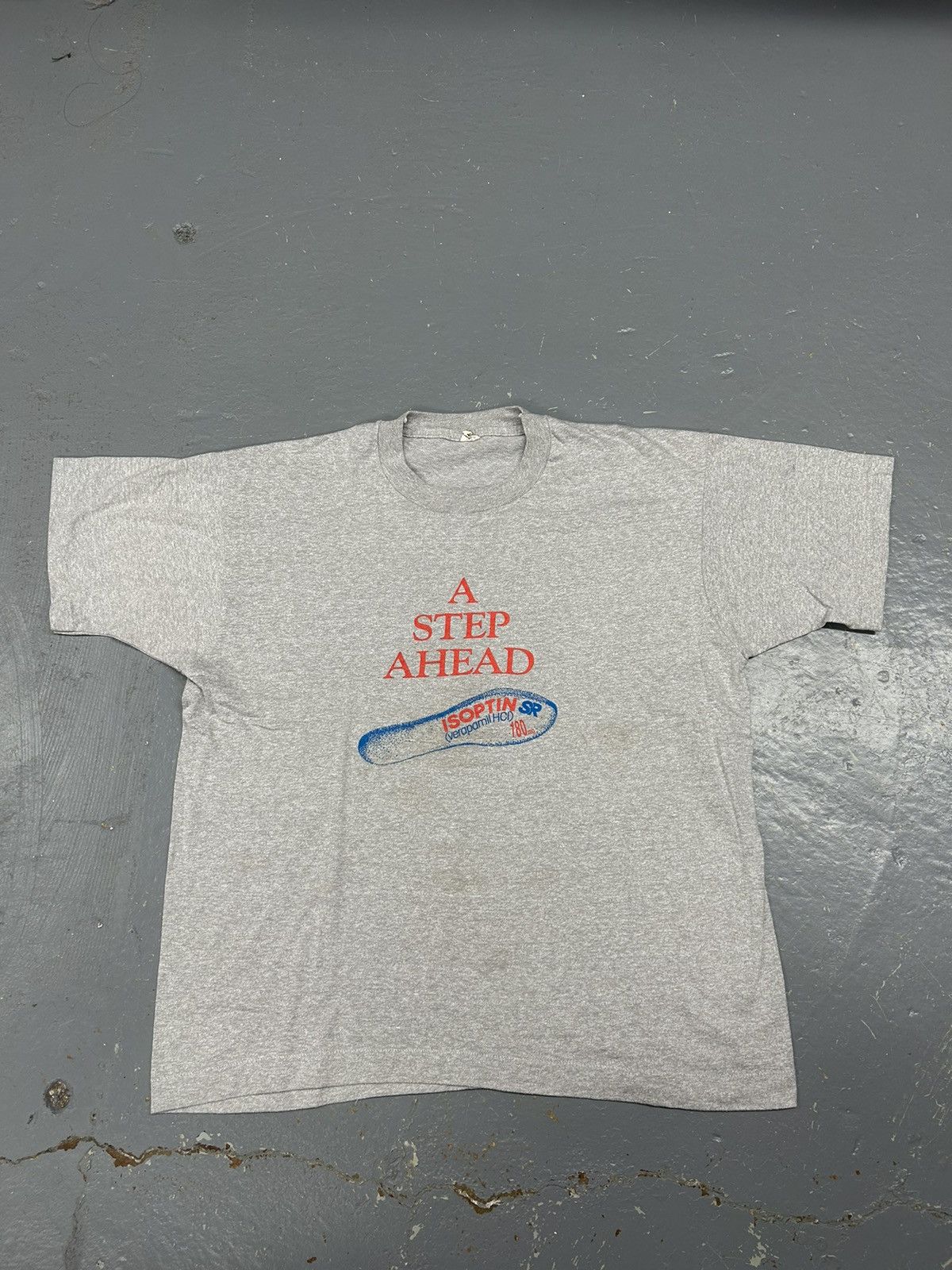 Japanese Brand × Vintage Crazy Vintage 90s Rare Grey Isoptin Drug Tee Shirt Pharmacy Size US L / EU 52-54 / 3 - 1 Thumbnail