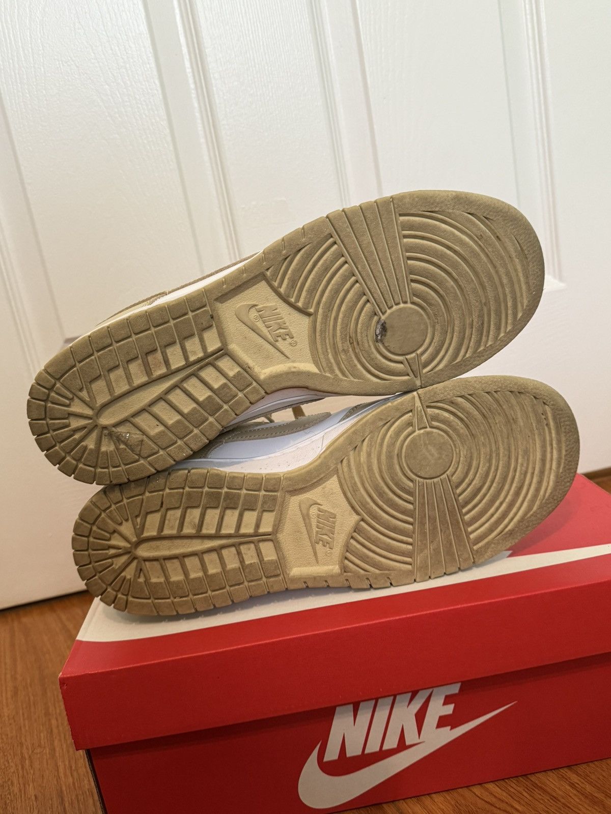 Nike Nike dunk retro low beige Size US 10 / EU 43 - 7 Thumbnail