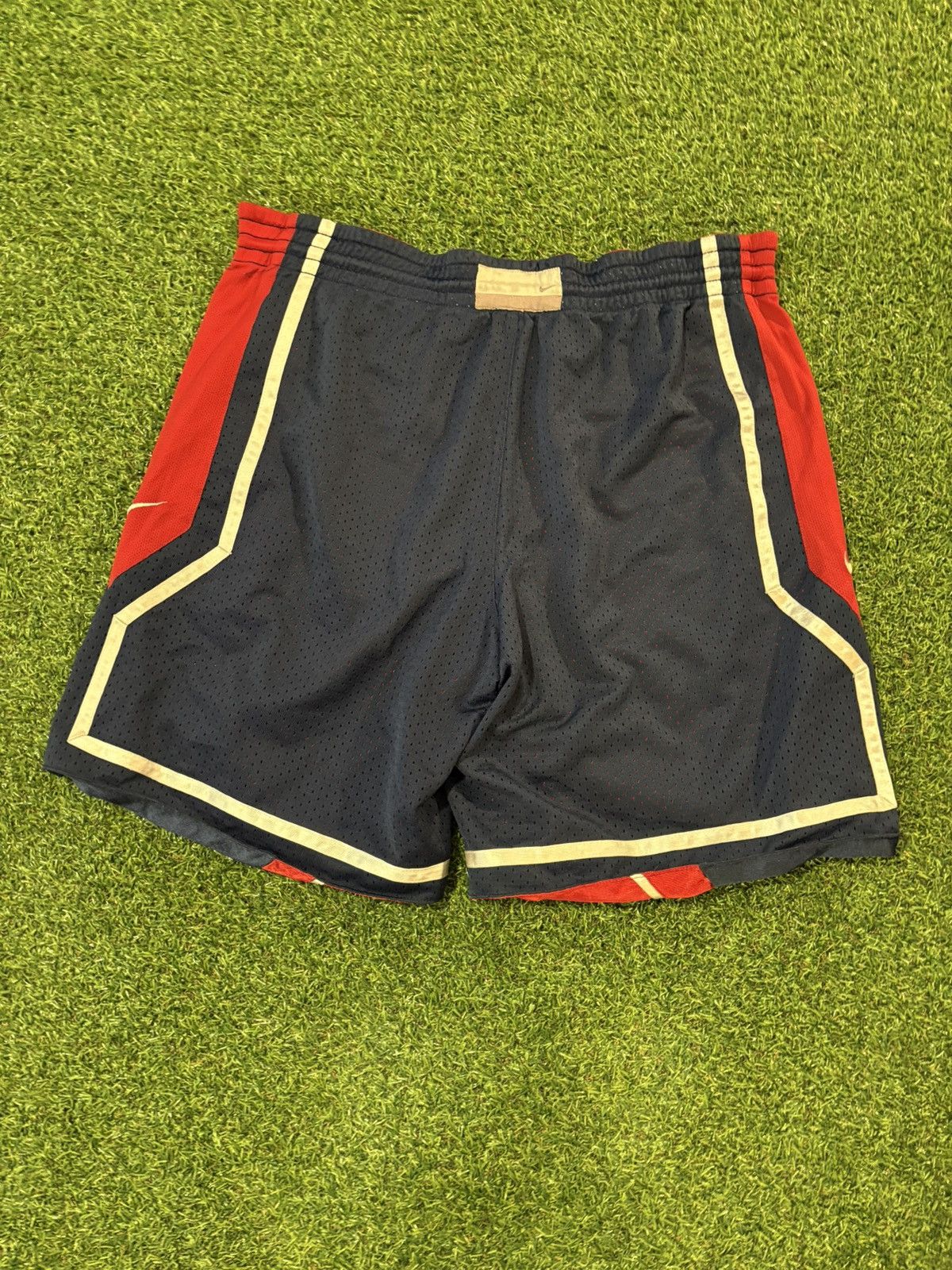 Nike Vintage red and blue reversible Nike shorts Size US 35 - 4 Thumbnail