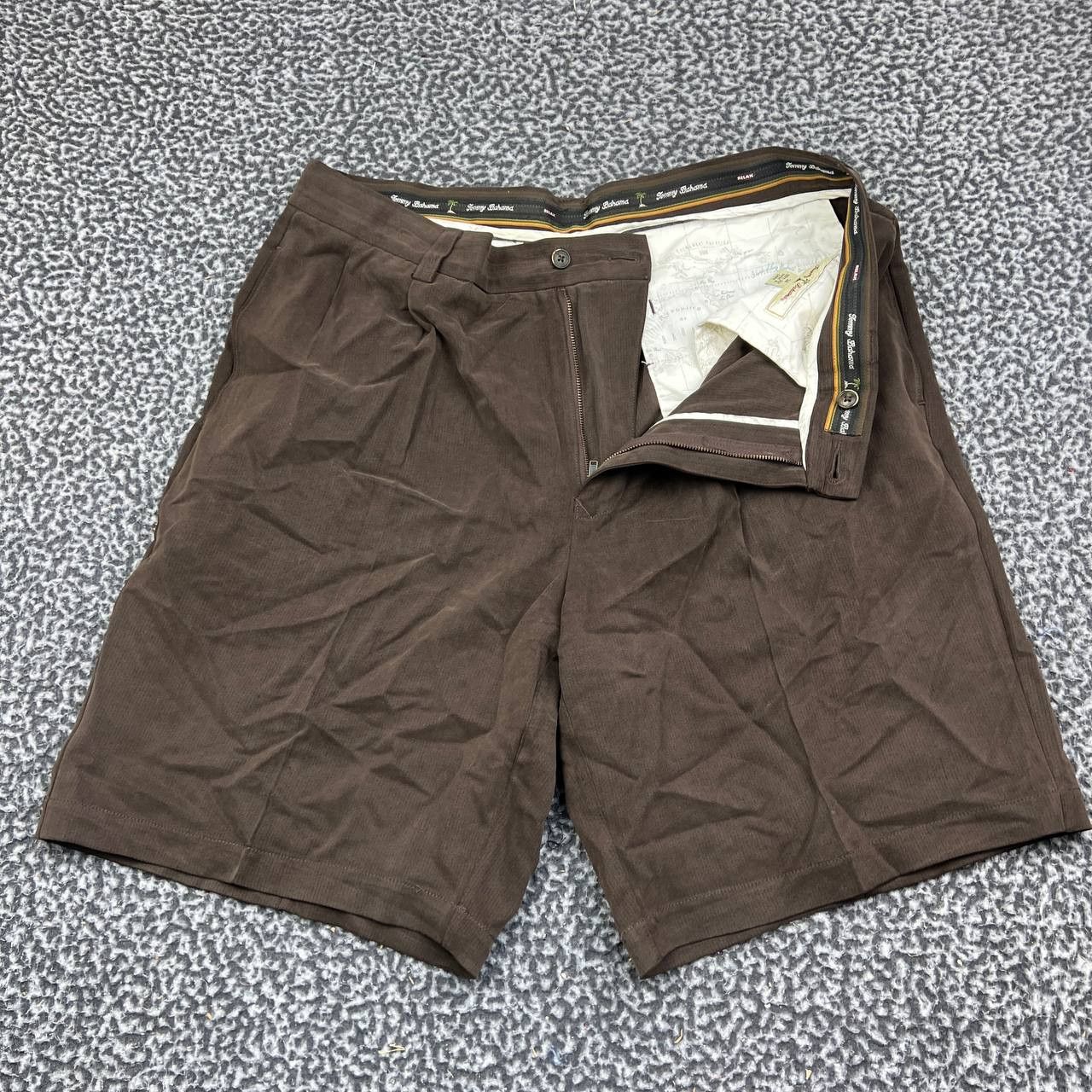 Tommy Bahama Shorts Men 34 Pleated Relaxed Island Casual
