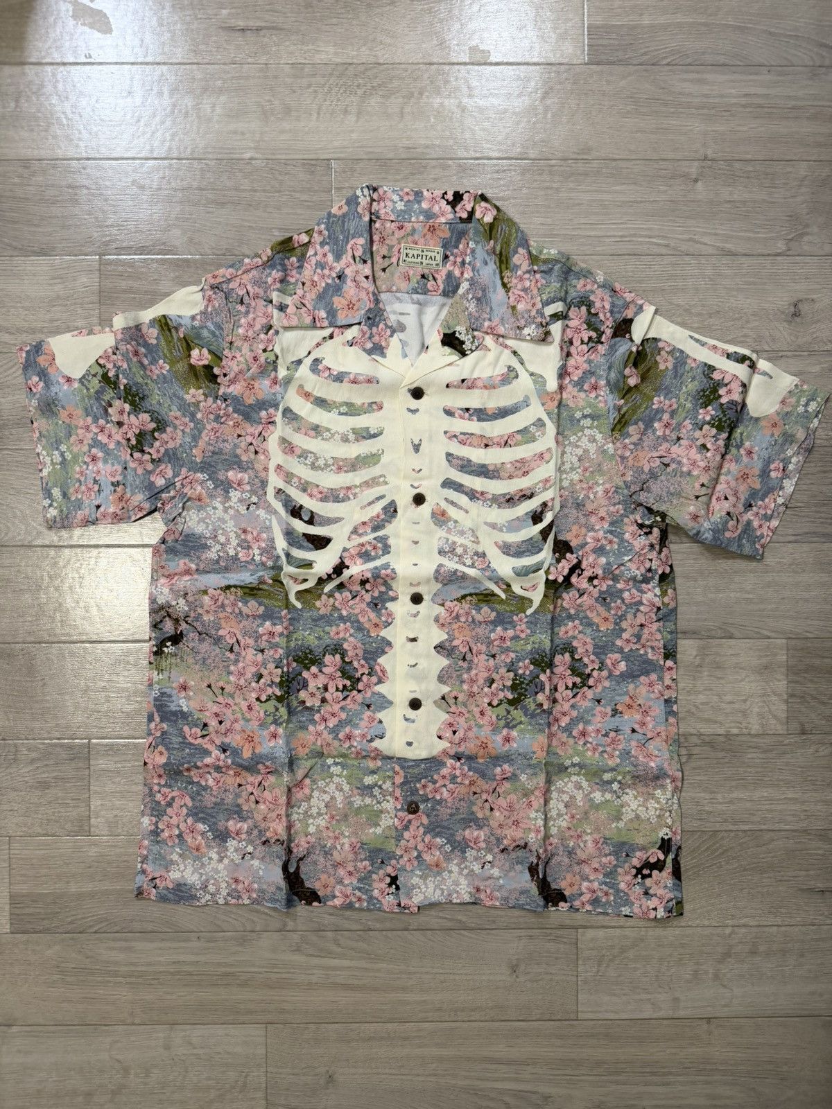 Kapital Kapital Rayon Sakura Bone pt Aloha Shirt Size US L / EU 52-54 / 3 - 1 Thumbnail