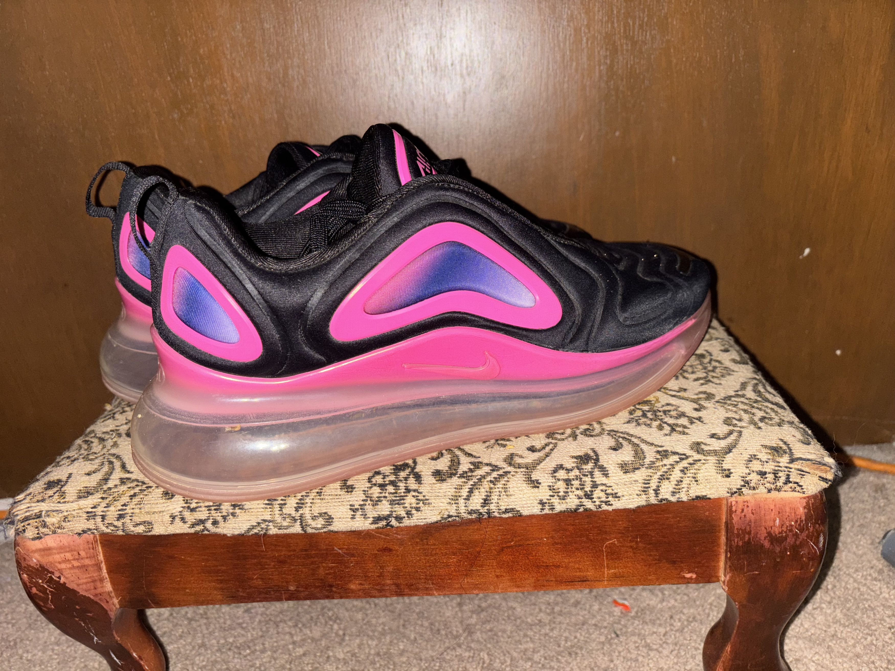 Nike Nike Airmax 720 Pink Black Size US 9 / EU 42 - 2 Thumbnail