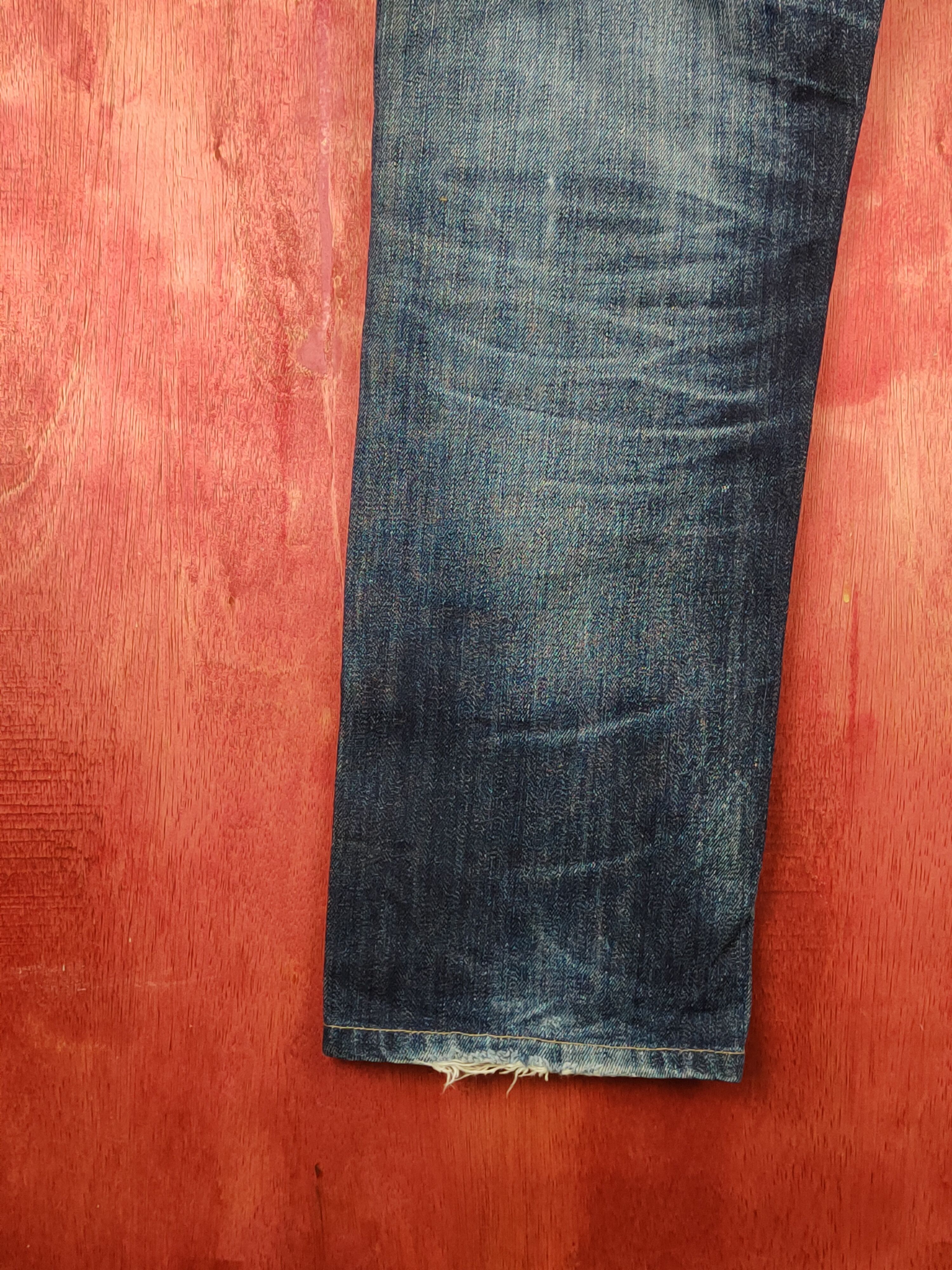Japanese Brand Uniqlo Dark Blue Faded distressed ripped Denim #S1620 Size US 31 - 11 Thumbnail