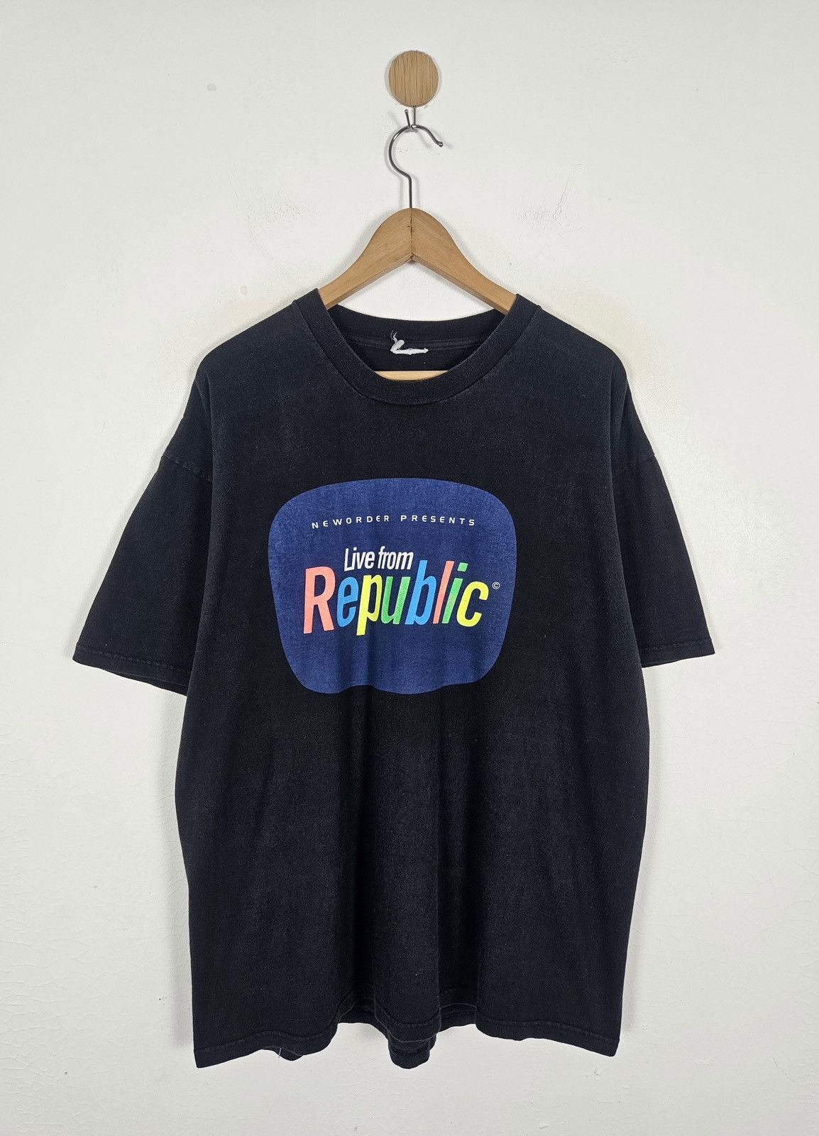 Band Tees Vintage 90s New Order Live from Republic USA Tour tee shirt Size US XL / EU 56 / 4 - 1 Thumbnail