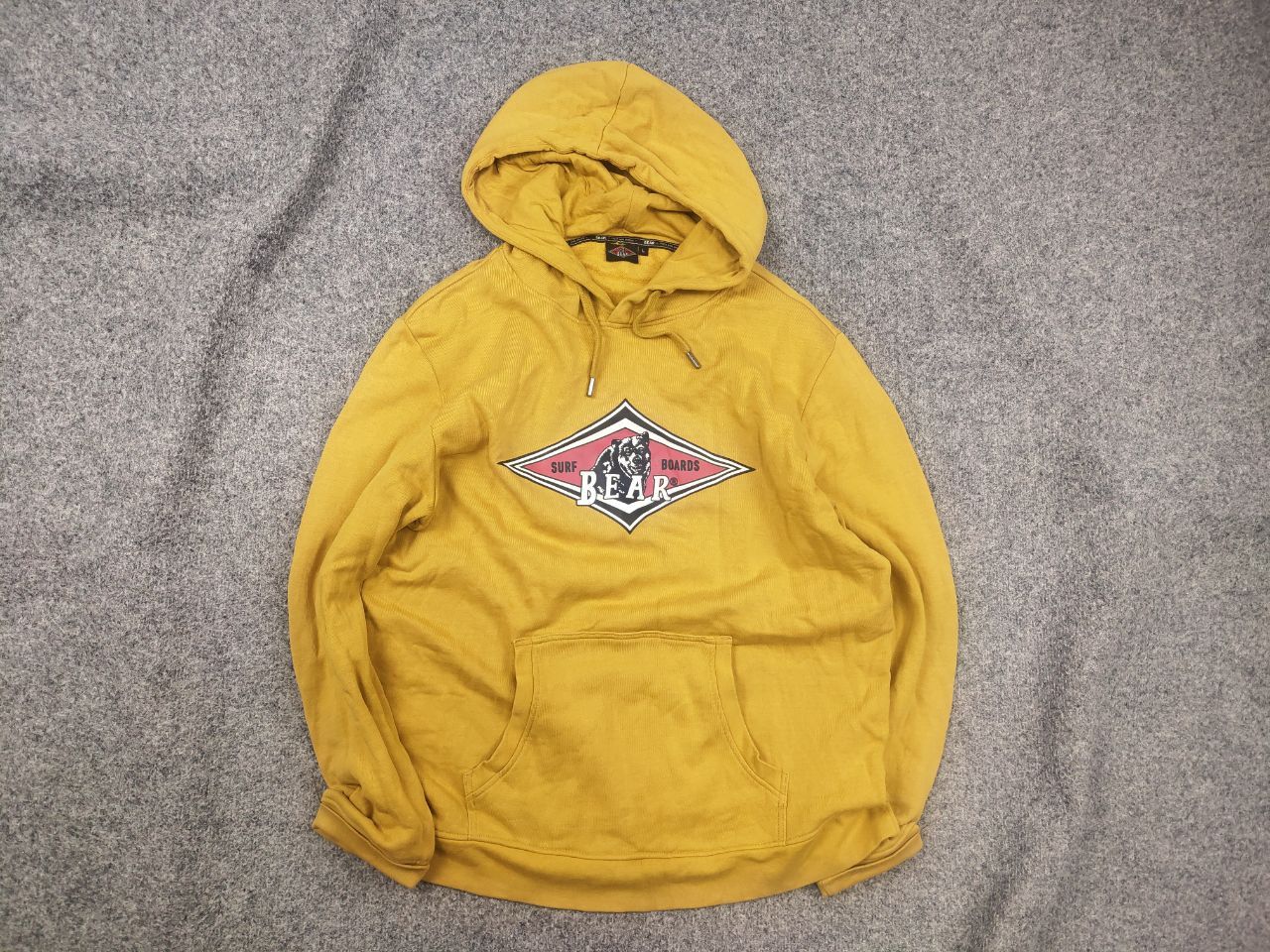 Alien Workshop Bear Surfboards Big Logo Yellow Hoodie USA Vintage Style Size US L / EU 52-54 / 3 - 1 Thumbnail