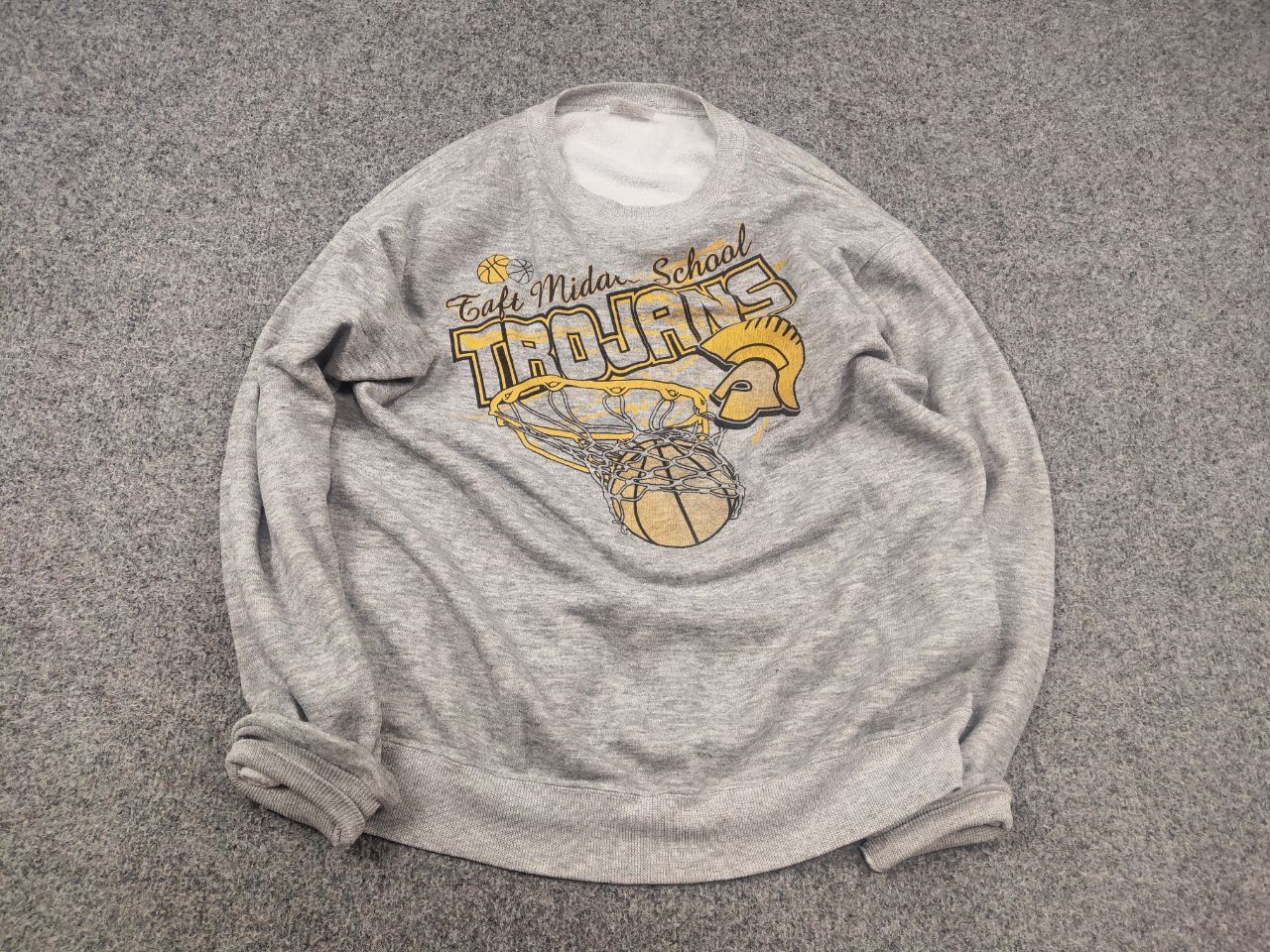 Vintage Vintage 90' Taft Middle School TROJANS basketball Sweatshirt Size US L / EU 52-54 / 3 - 2 Thumbnail