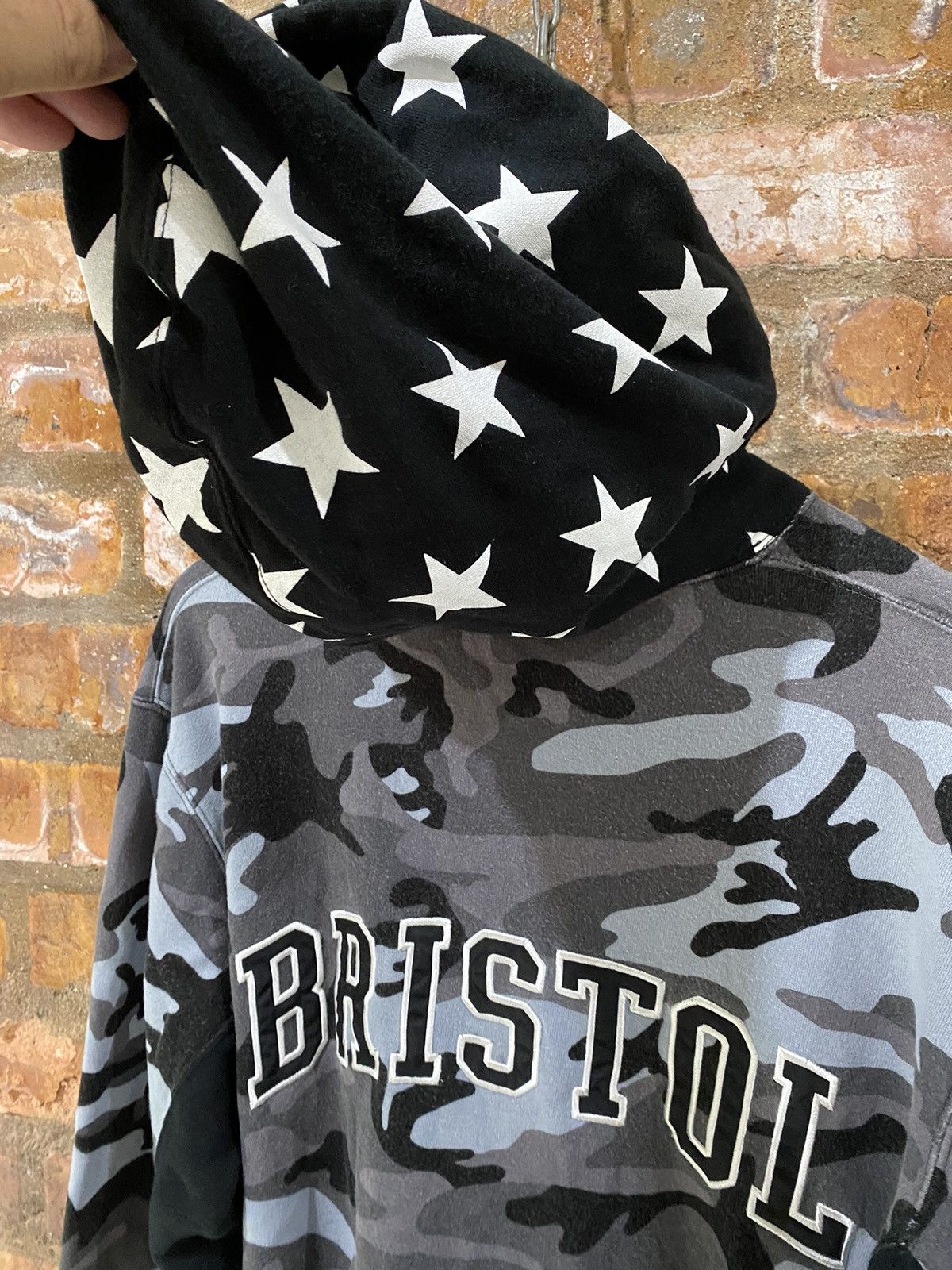 F.C.R.B × Japanese Brand × Sophnet. 2000s FCRD Sophet camo and start zippup hoodie Size US M / EU 48-50 / 2 - 11 Thumbnail
